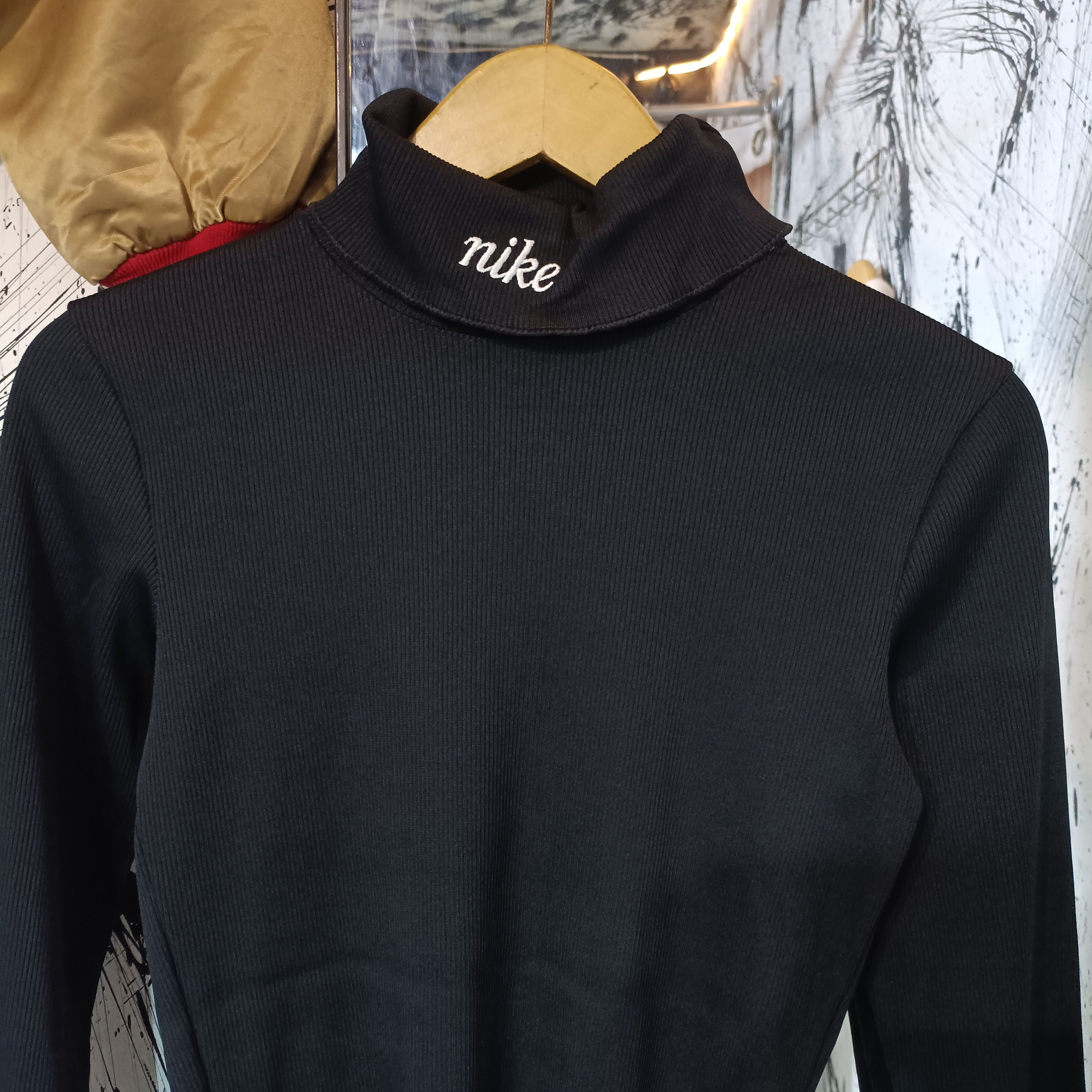 Nike Nike Top NSW Turtle neck knit longsleeve Crop Size S / US 4 / IT 40 - 2 Thumbnail