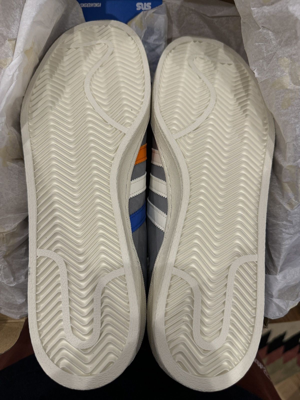 Adidas × Sneakersnstuff SNS adidas campus 80s tricolor NYC shoes Size US 12 / EU 45 - 7 Thumbnail