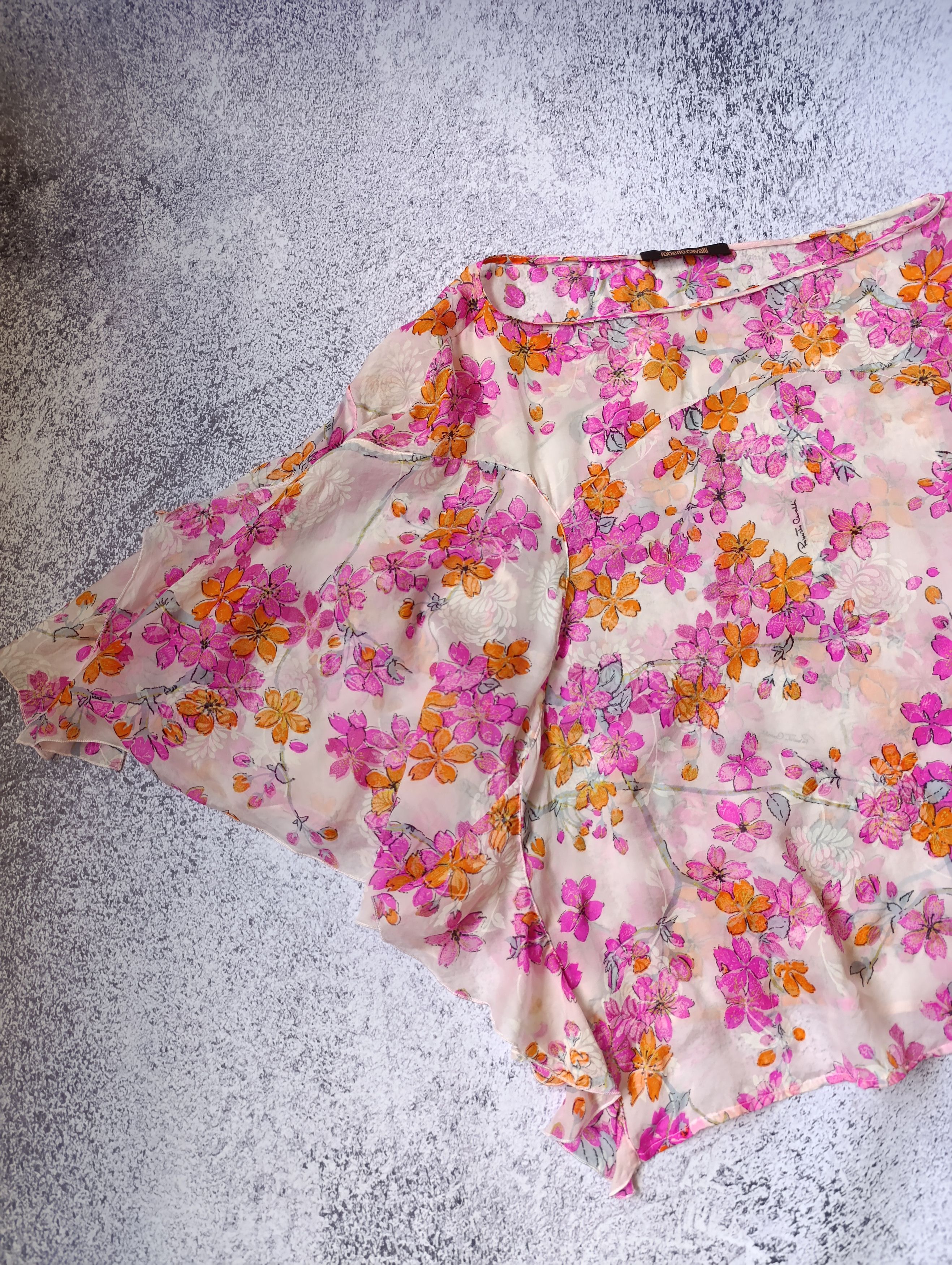 Roberto Cavalli ROBERTO CAVALLI VINTAGE SILK BLOUSE WITH FLOWERS PRINT Size S / US 4 / IT 40 - 4 Thumbnail