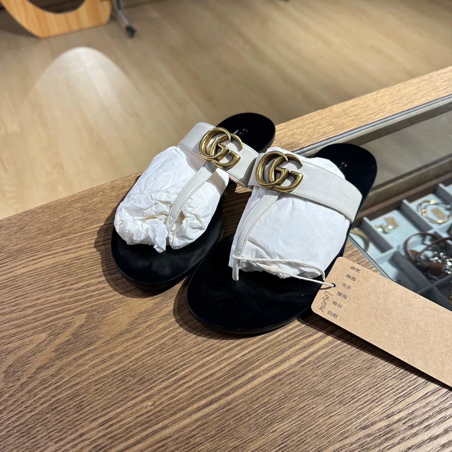 Gucci Gucci Sandals 5 Men Size US 5 / EU 37 - 1 Thumbnail