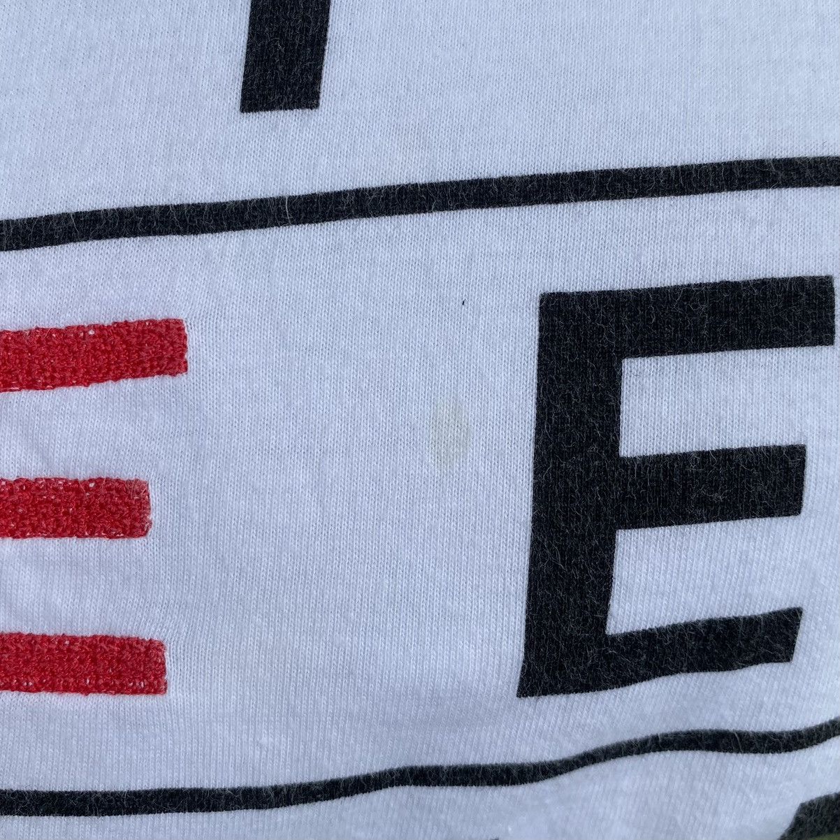 Fendi Vintage Fendi Red Word Embroidery Spellout Fendi Shirt Size US M / EU 48-50 / 2 - 15 Thumbnail