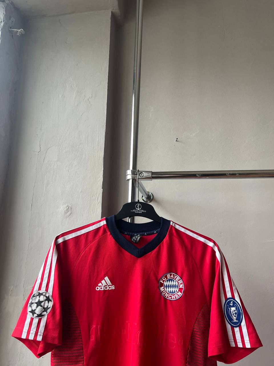 Adidas 2002/03 BAYERN MUNICH UCL SPECIAL SOCCER JERSEY SHIRT SIZE M Size US M / EU 48-50 / 2 - 3 Thumbnail