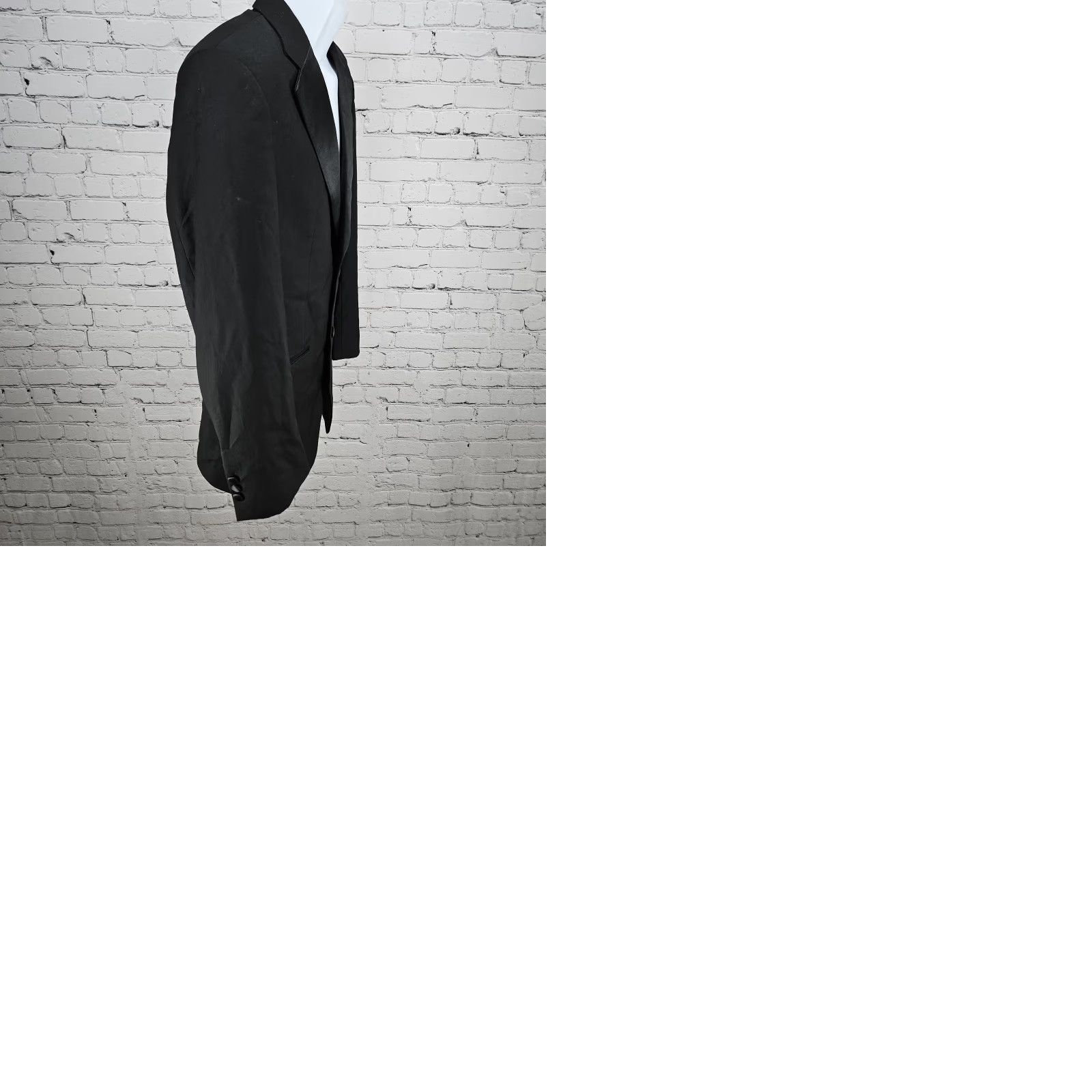 Vintage Caravelli Black Charles Hand Tailored 2 Button Tuxedo Blazer Jacket 34S Shirt Mens Regular Chest 36 in Notch Lapel Solid Short Vintage? Size 34R - 10 Thumbnail