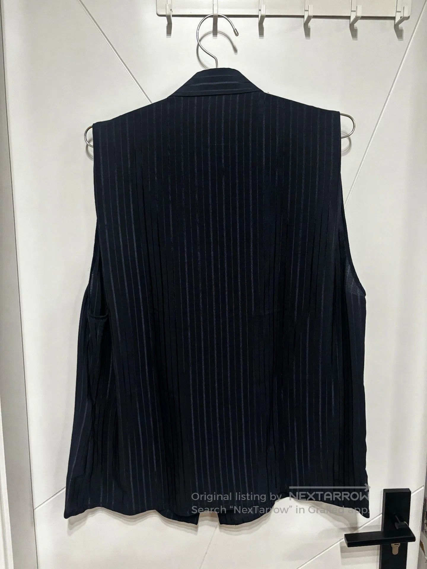 Saint Laurent Paris YSL Saint Laurent Dark Blue Sleeveless Silk Shirt. Size S / US 4 / IT 40 - 5 Thumbnail
