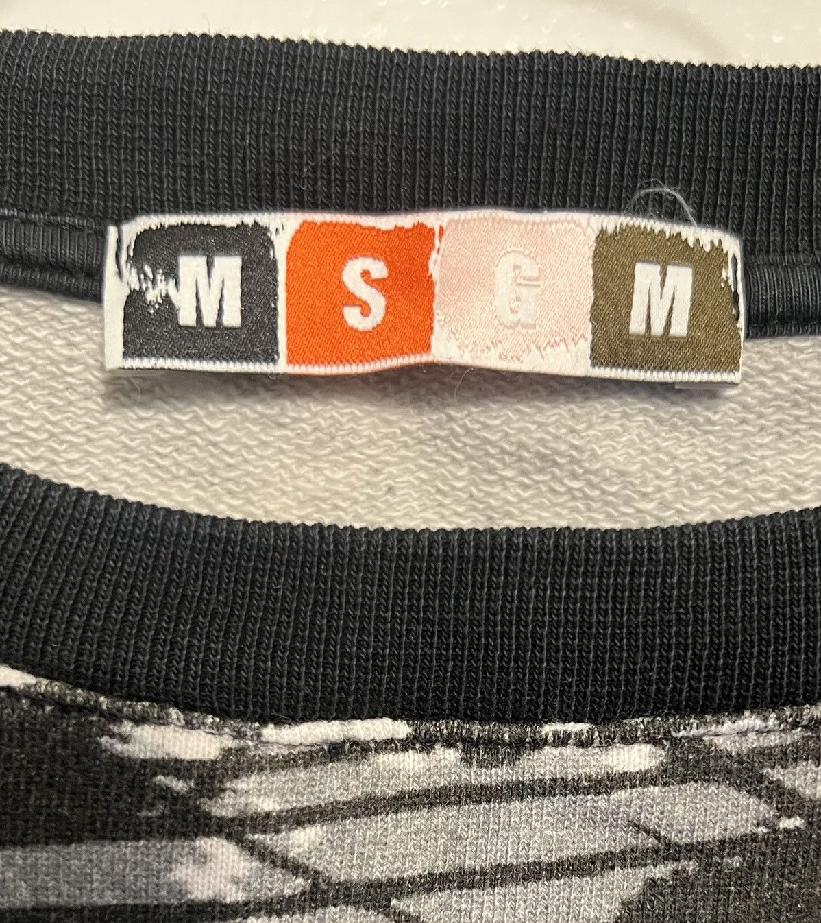 MSGM Authentic MSGM made in Italy graffiti print sweatshirt XL Size US XL / EU 56 / 4 - 2 Thumbnail