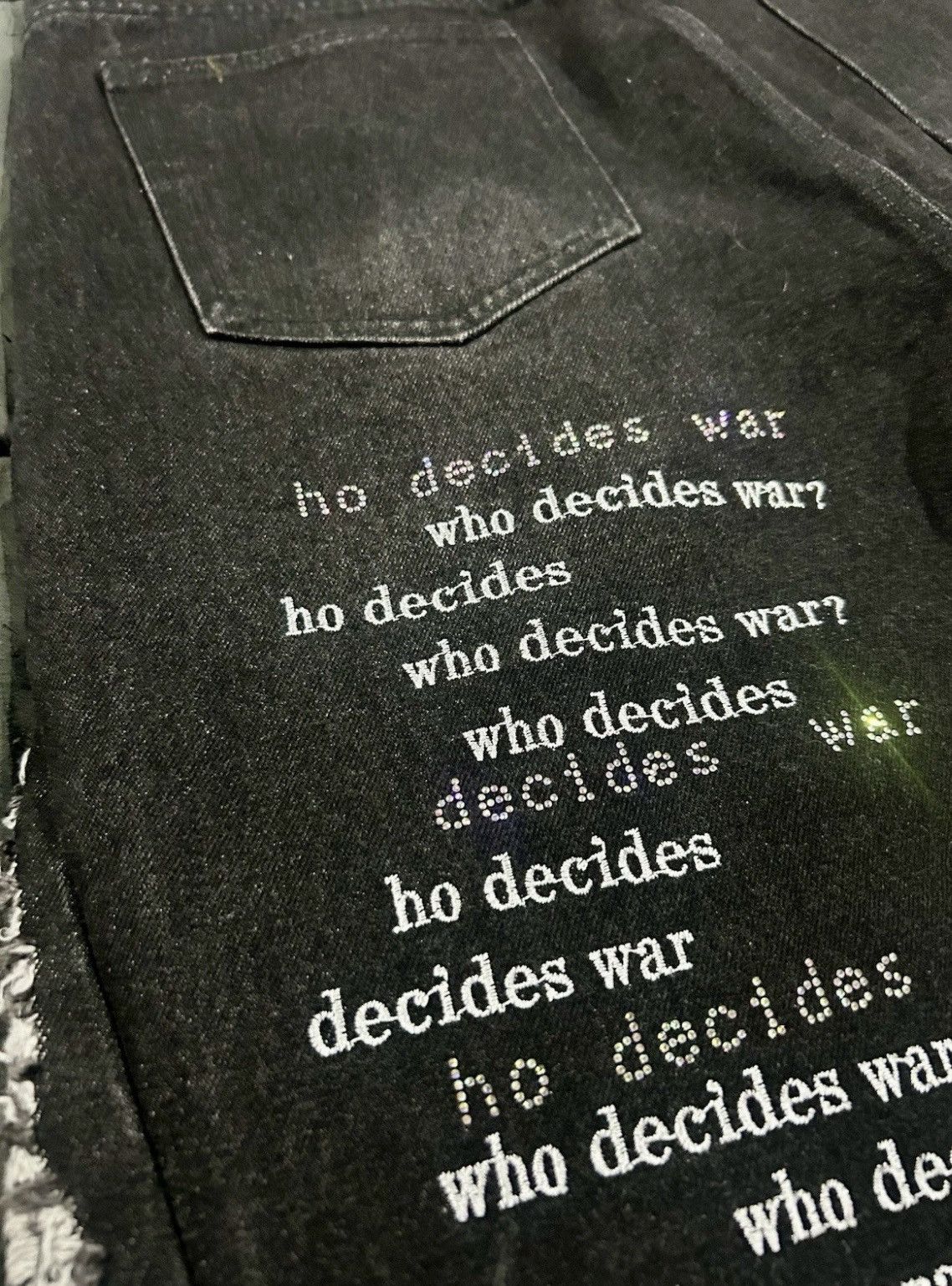 Who Decides War Who Decides War "Scripture" Ultra Flare Distressed Denim Size US 36 / EU 52 - 16 Thumbnail