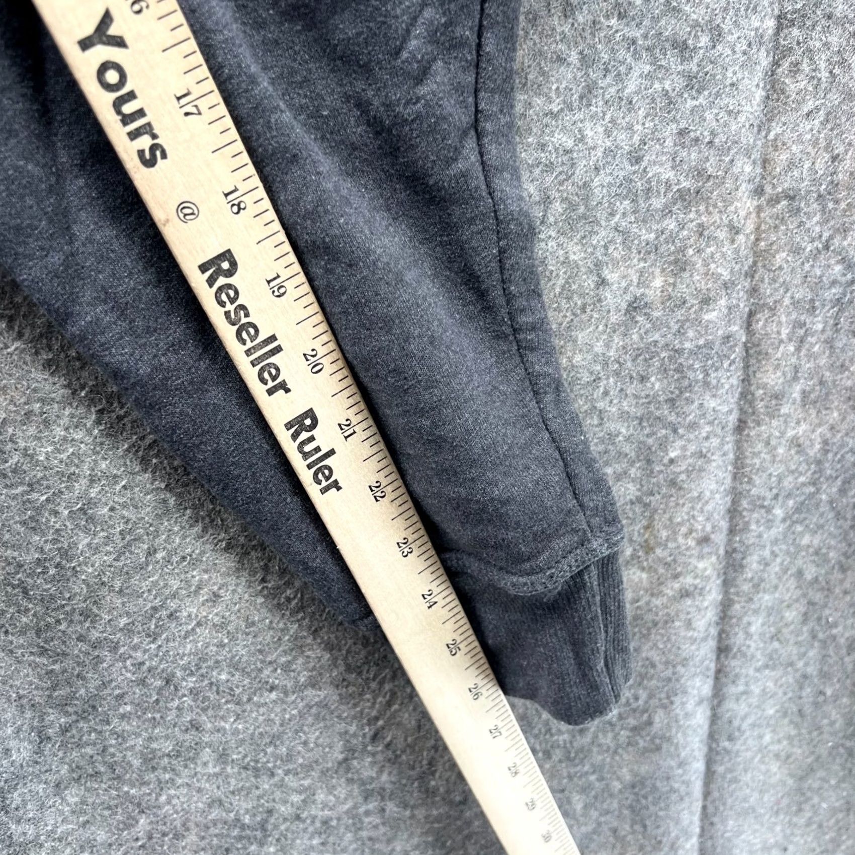 Champion VINTAGE Champion Hoodie Mens XL Gray Fleece Pullover Logo C Style Pullover All Seasons Power Blend C Logo Size US XL / EU 56 / 4 - 5 Thumbnail