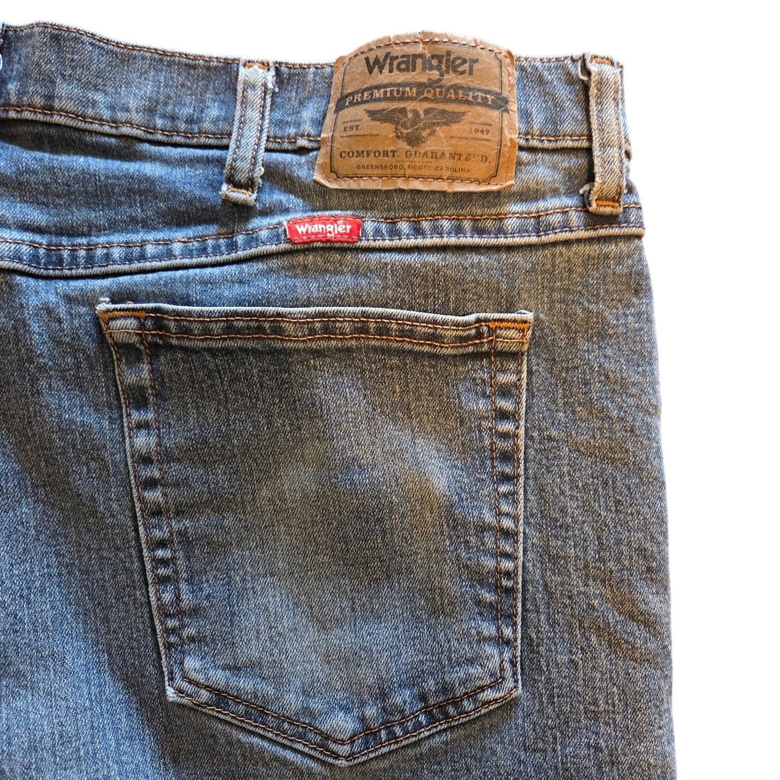 Wrangler Wrangler Men's Vintage stonewash Denim Blue Jeans-Size 40x30 Size US 40 / EU 56 - 6 Thumbnail