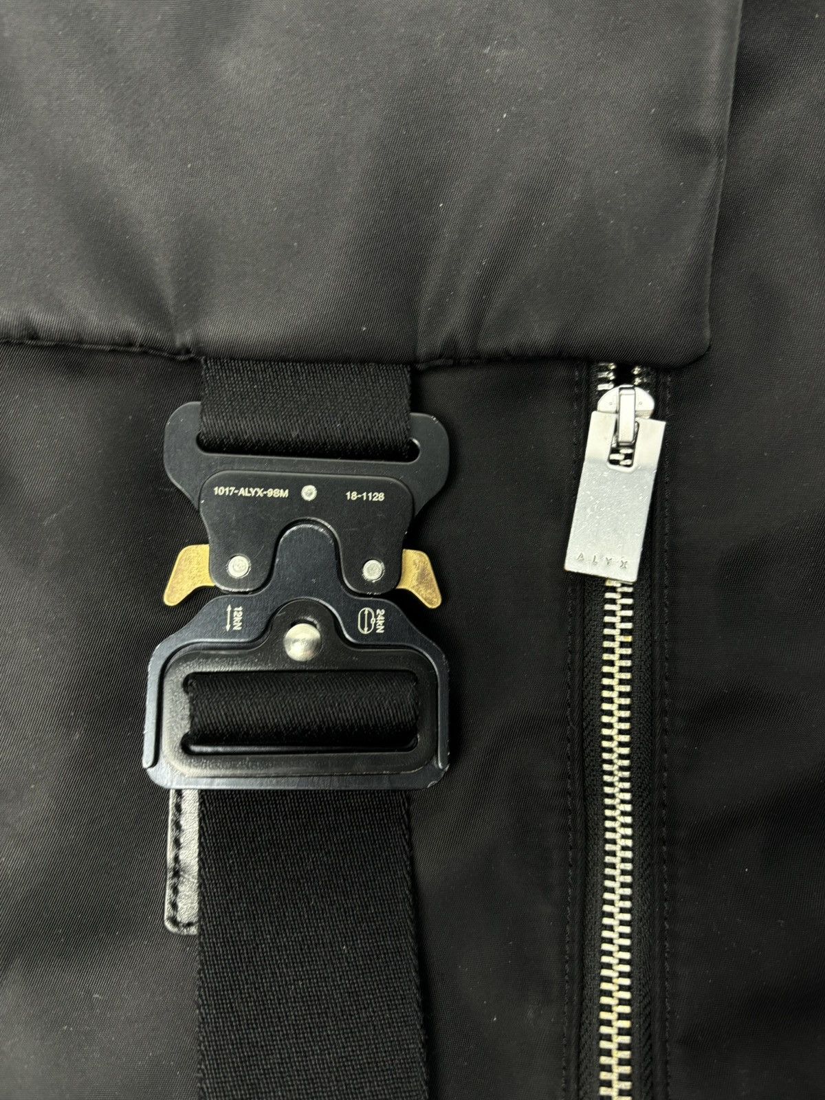 1017 ALYX 9SM × Alyx Alyx Tank backpack Size ONE SIZE - 6 Thumbnail