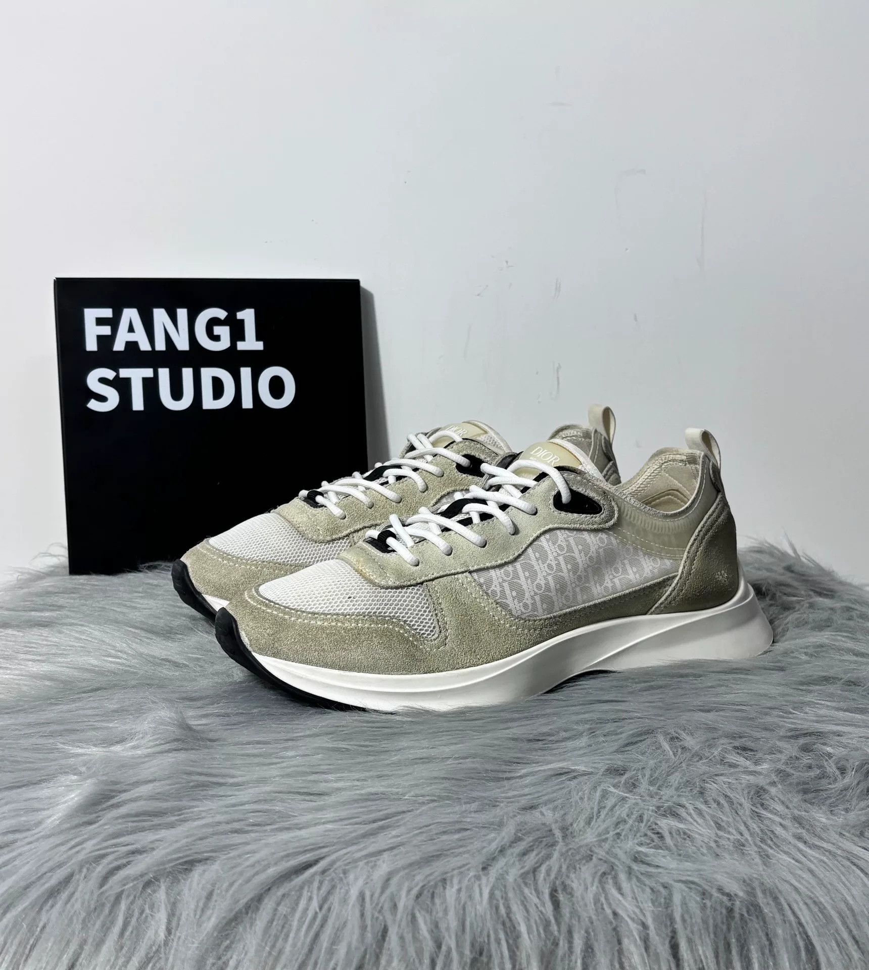 Dior Dior Lowtop Sneakers 10 Men Size US 10 / EU 43 - 1 Thumbnail