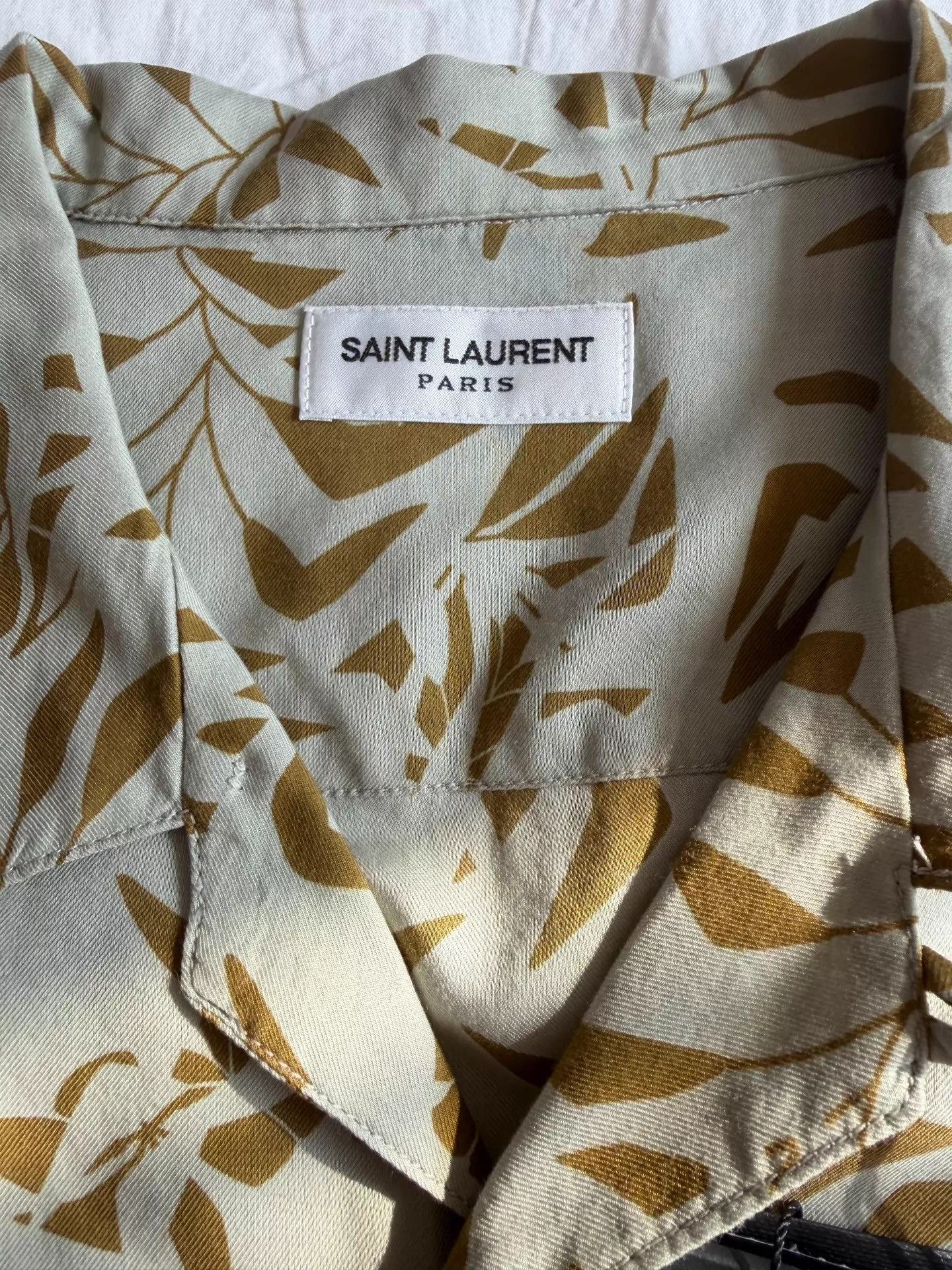 Saint Laurent Paris Saint Laurent island resort style short-sleeve shirt K33 Size US L / EU 52-54 / 3 - 6 Thumbnail