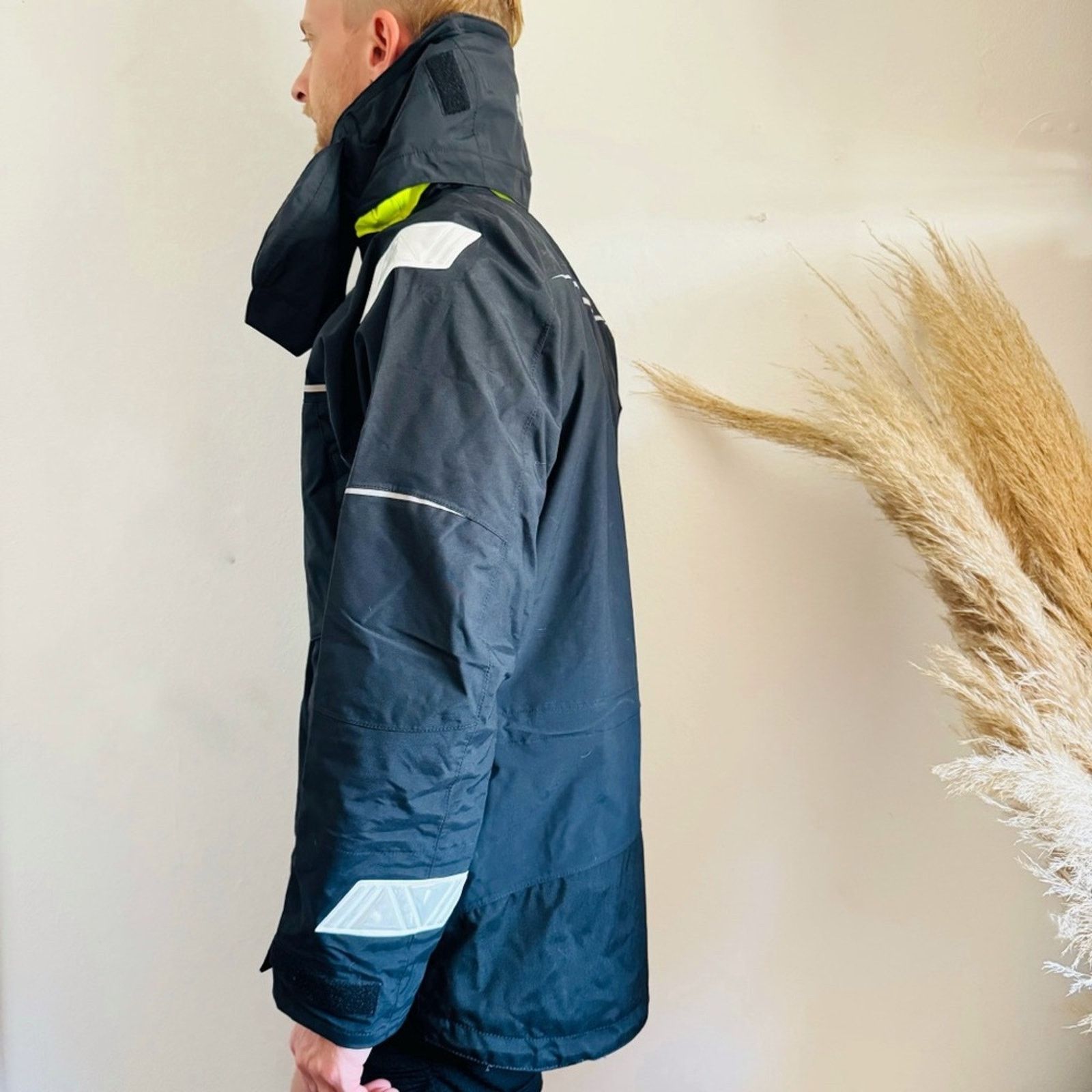 Henri Lloyd NEW Henri Lloyd $995 Black Jacket Waterproof Sailing Coat Size US S / EU 44-46 / 1 - 3 Thumbnail