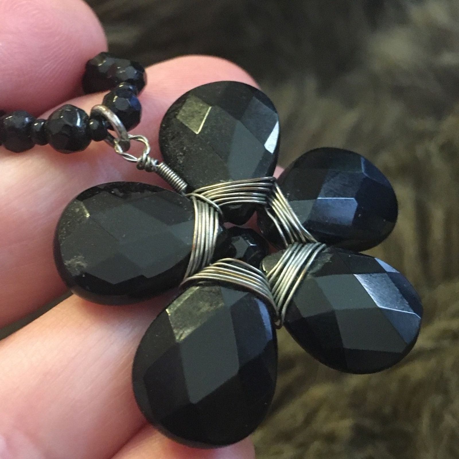 Jewelry Faceted black glass wired floral beaded necklace Size ONE SIZE - 7 Thumbnail