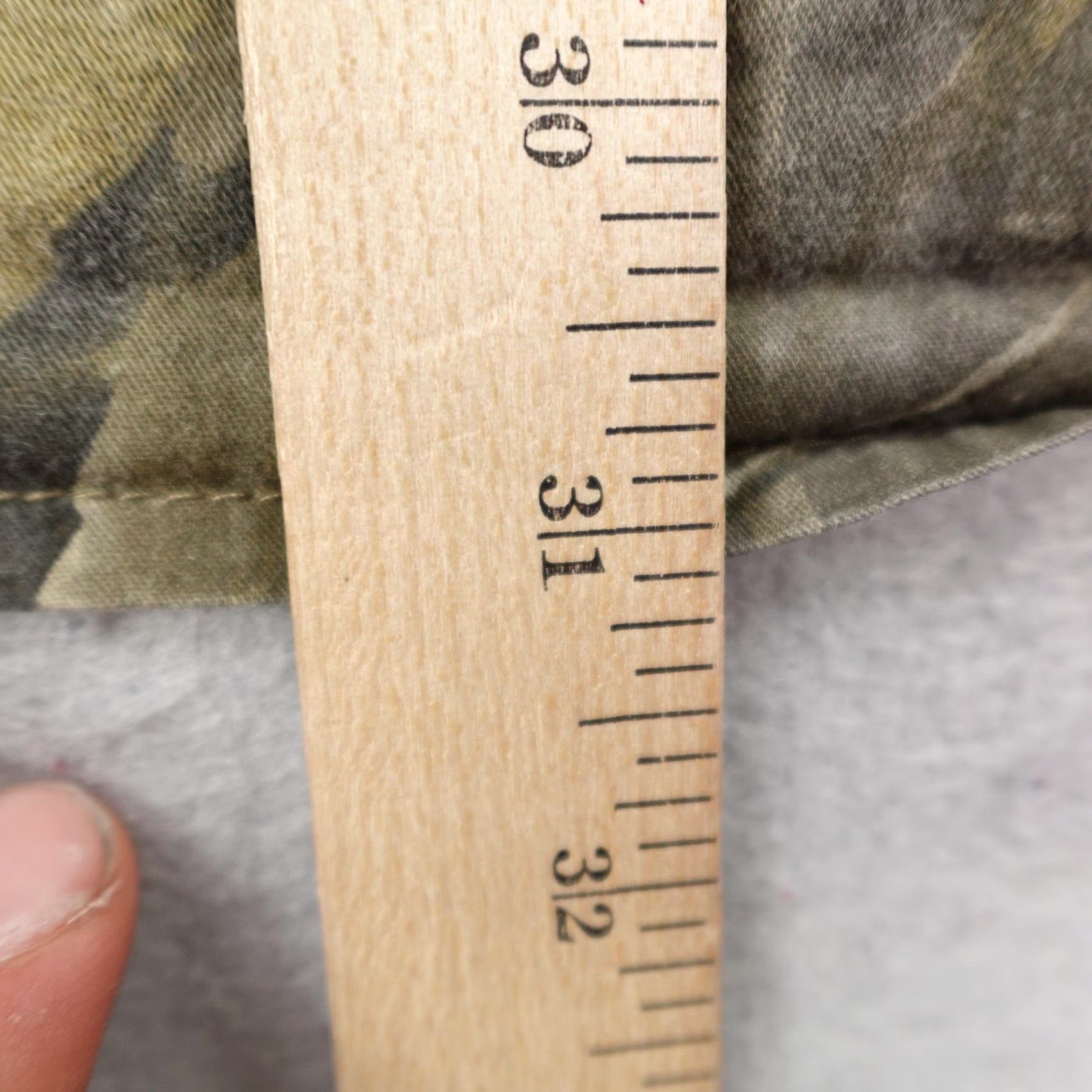 Realtree Remington Shirt Mens 2XL Brown Camo Realtree Hardwoods Button Up Hunting Outdoor Size US XXL / EU 58 / 5 - 7 Thumbnail