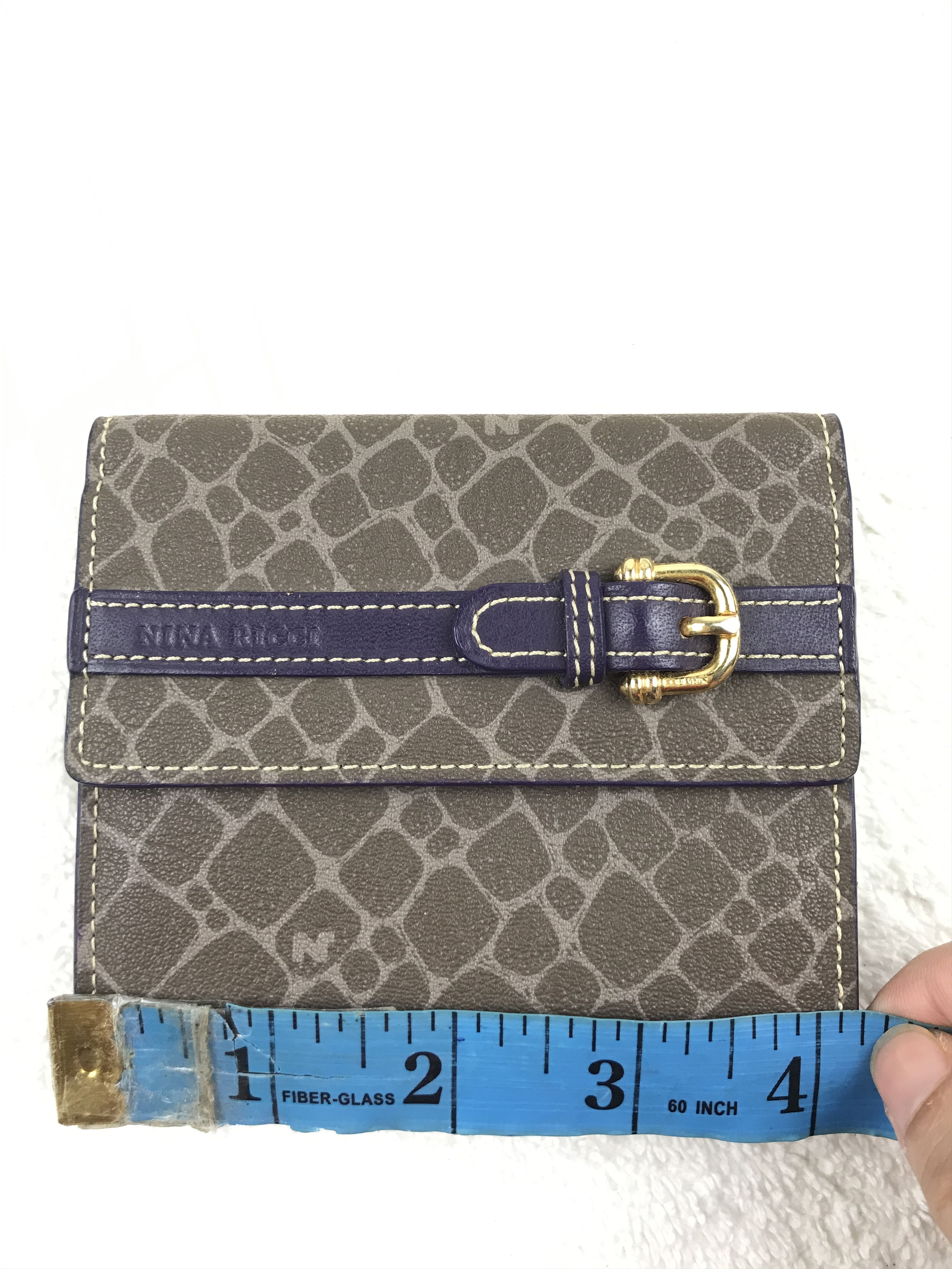 Vintage Nina Ricci Leather Pattern Kisslock Bifold Wallet