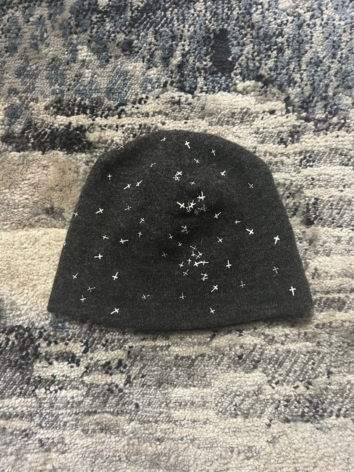 Undercover Undercover AW02 Witch Cell Division Cross Beanie Size ONE SIZE - 1 Thumbnail