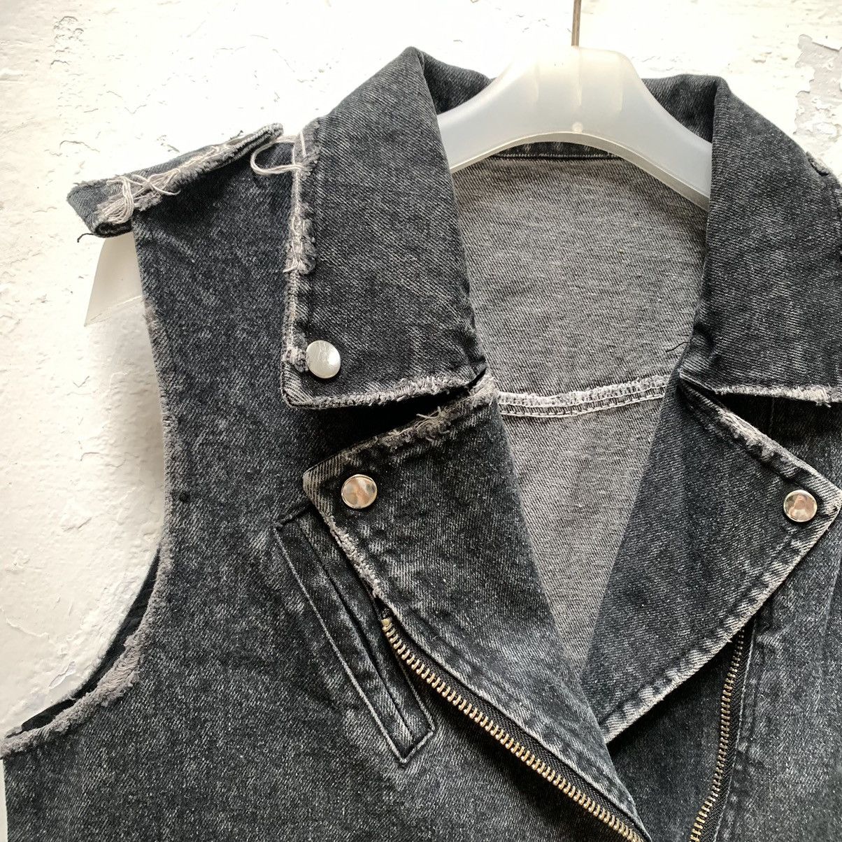 If Six Was Nine VINTAGE DISTRESSED VEST PUNK RAMONES STYLE Size US M / EU 48-50 / 2 - 3 Thumbnail