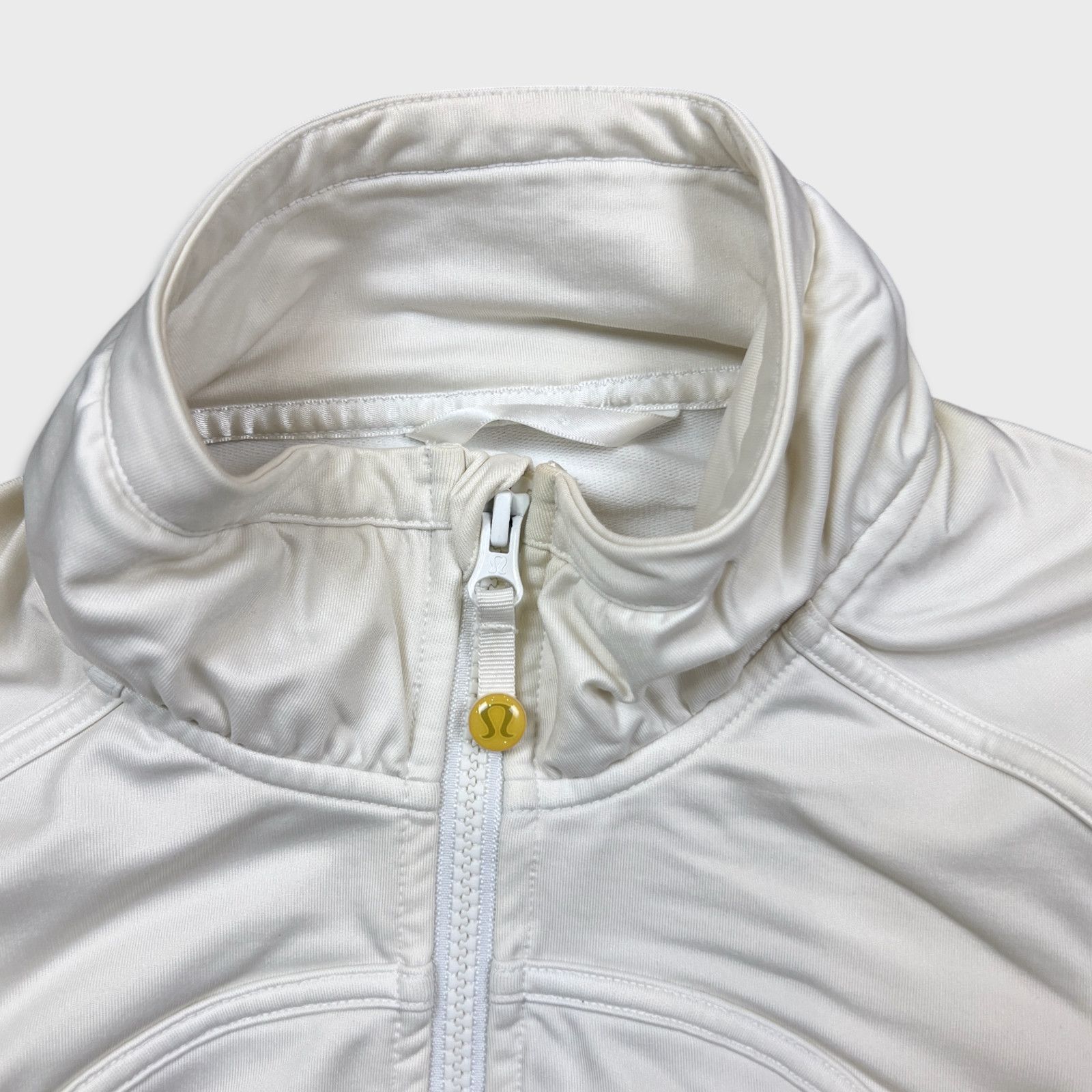 Lululemon Lululemon Define Jacket Medium Full Zip Sport Track Suit Top Size M / US 6-8 / IT 42-44 - 2 Thumbnail