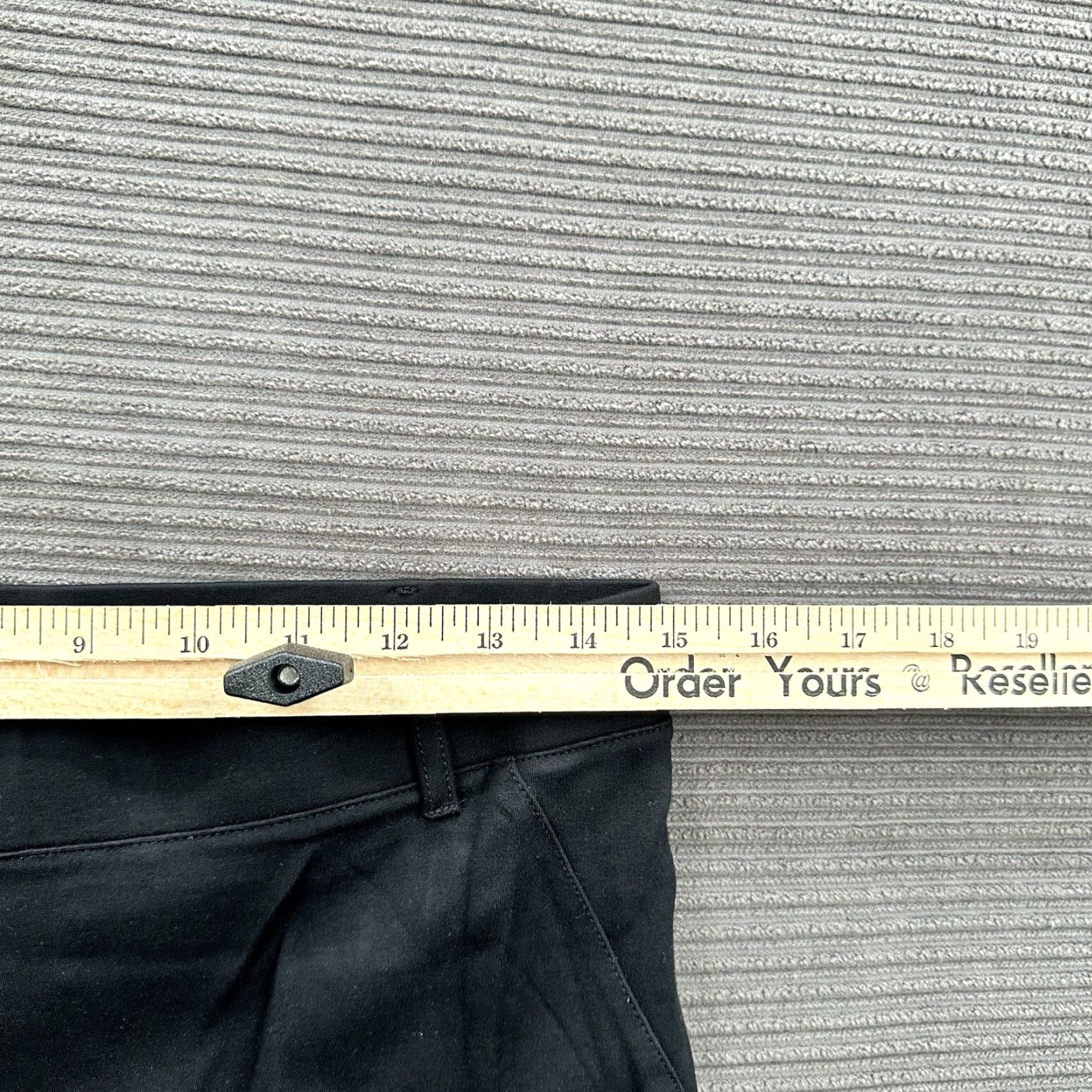 Vintage Betabrand Cropped Pants Women PM Petite Black Rayon Office Flat Front Logo Straight Inseam 24in Size 32" / US 10 / IT 46 - 4 Thumbnail