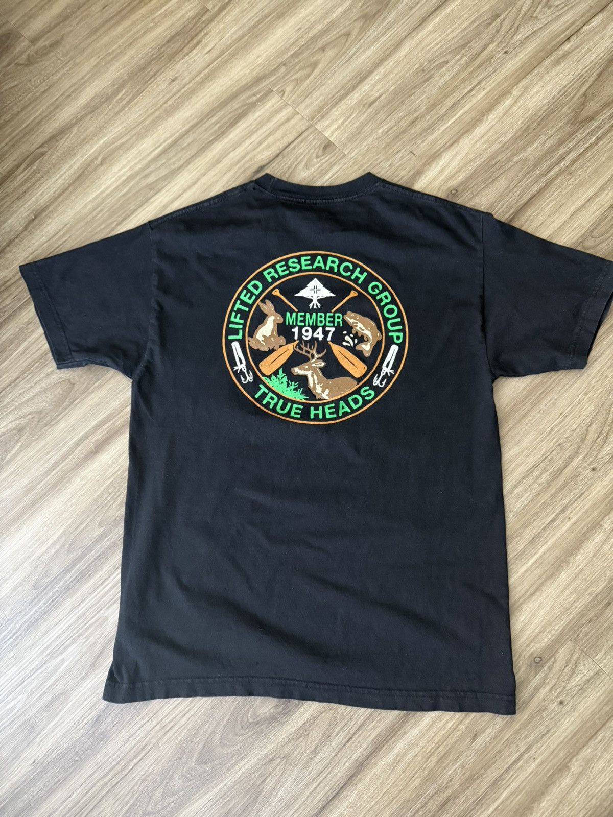 LRG LRG True Heads tshirt Y2K Size US L / EU 52-54 / 3 - 3 Thumbnail