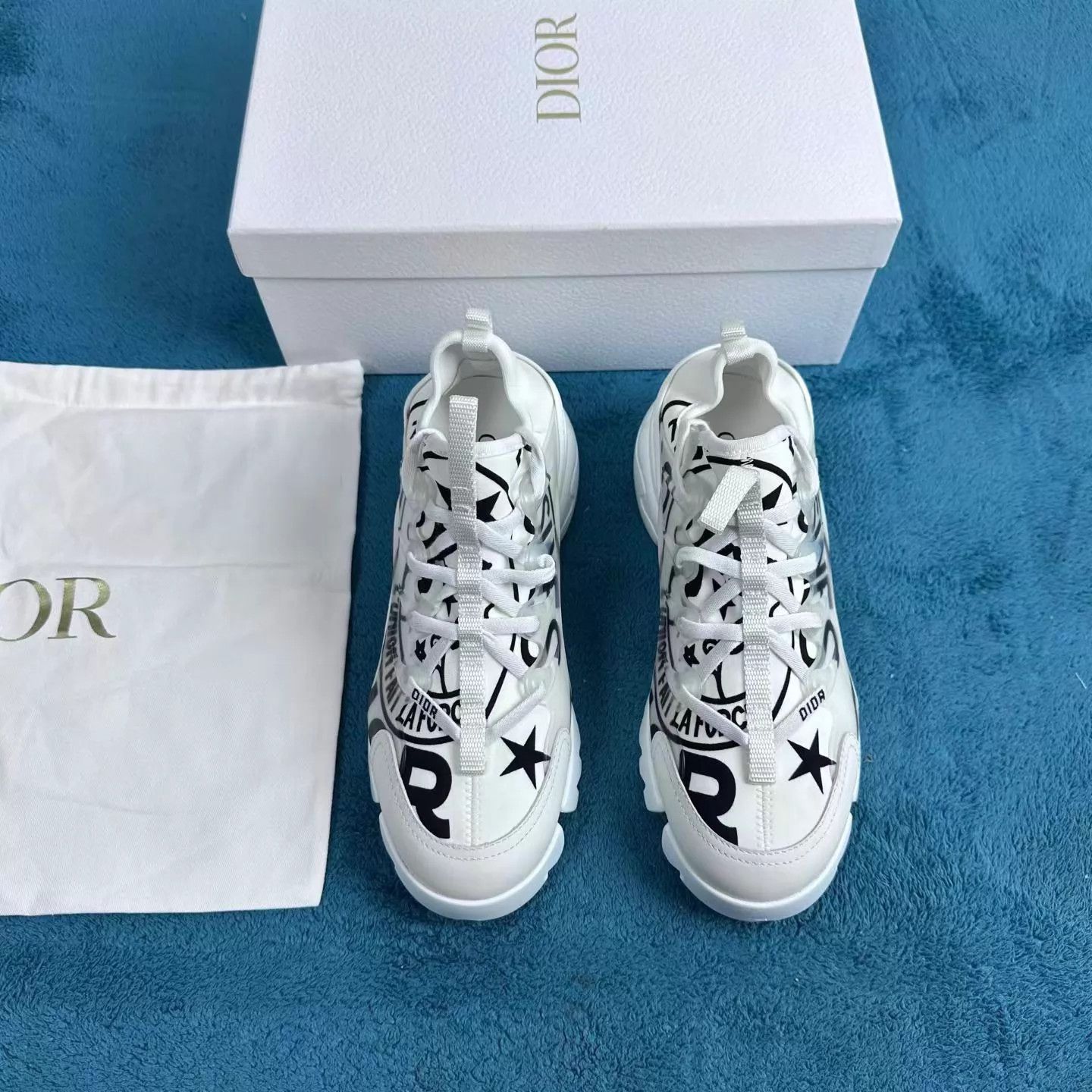 Dior Dior d-connect white printed low-top sneakers 37.5 Size US 7 / IT 37 - 1 Thumbnail