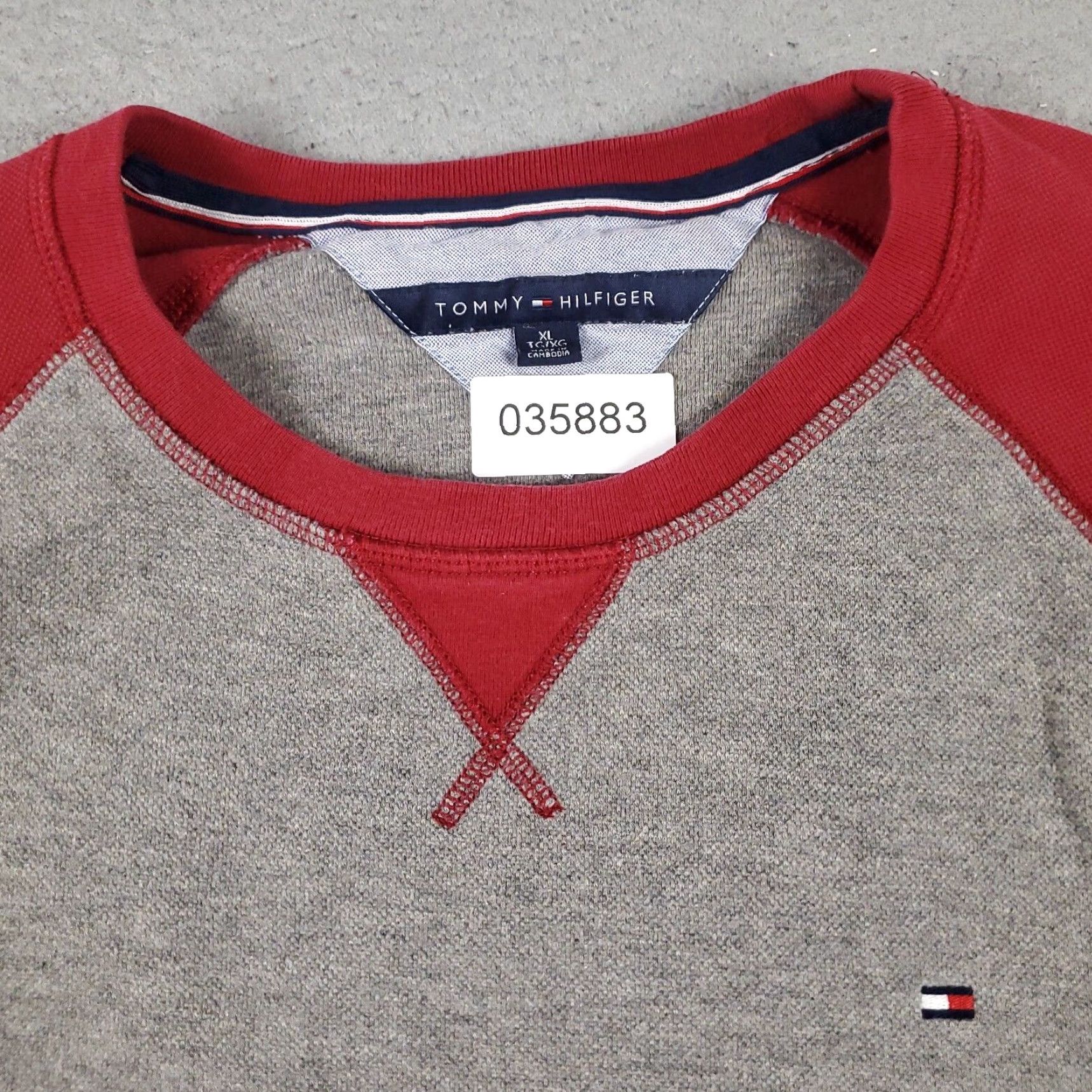 Tommy Hilfiger Tommy Hilfiger Mens Extra Large XL Gray Red Casual Pullover Sweater Size US XL / EU 56 / 4 - 2 Thumbnail