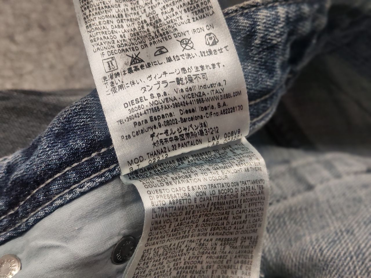 Diesel Diesel Thanaz Vintage Waxed Distressed Denim Jeans l.g.b. Size US 30 / EU 46 - 23 Thumbnail