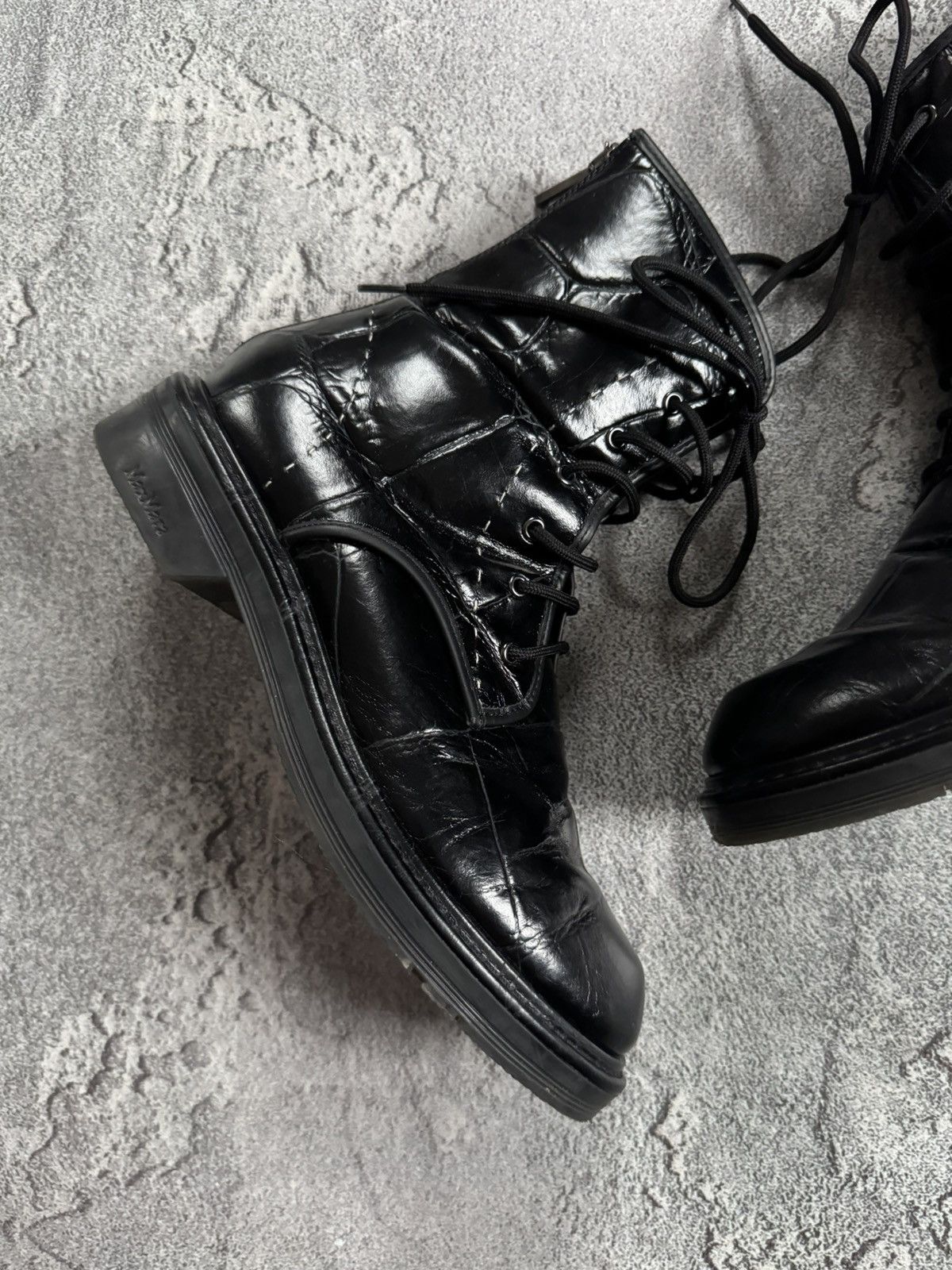 Max Mara Max Mara 37size black varnished leather shoes boots casual Size US 7 / IT 37 - 4 Thumbnail