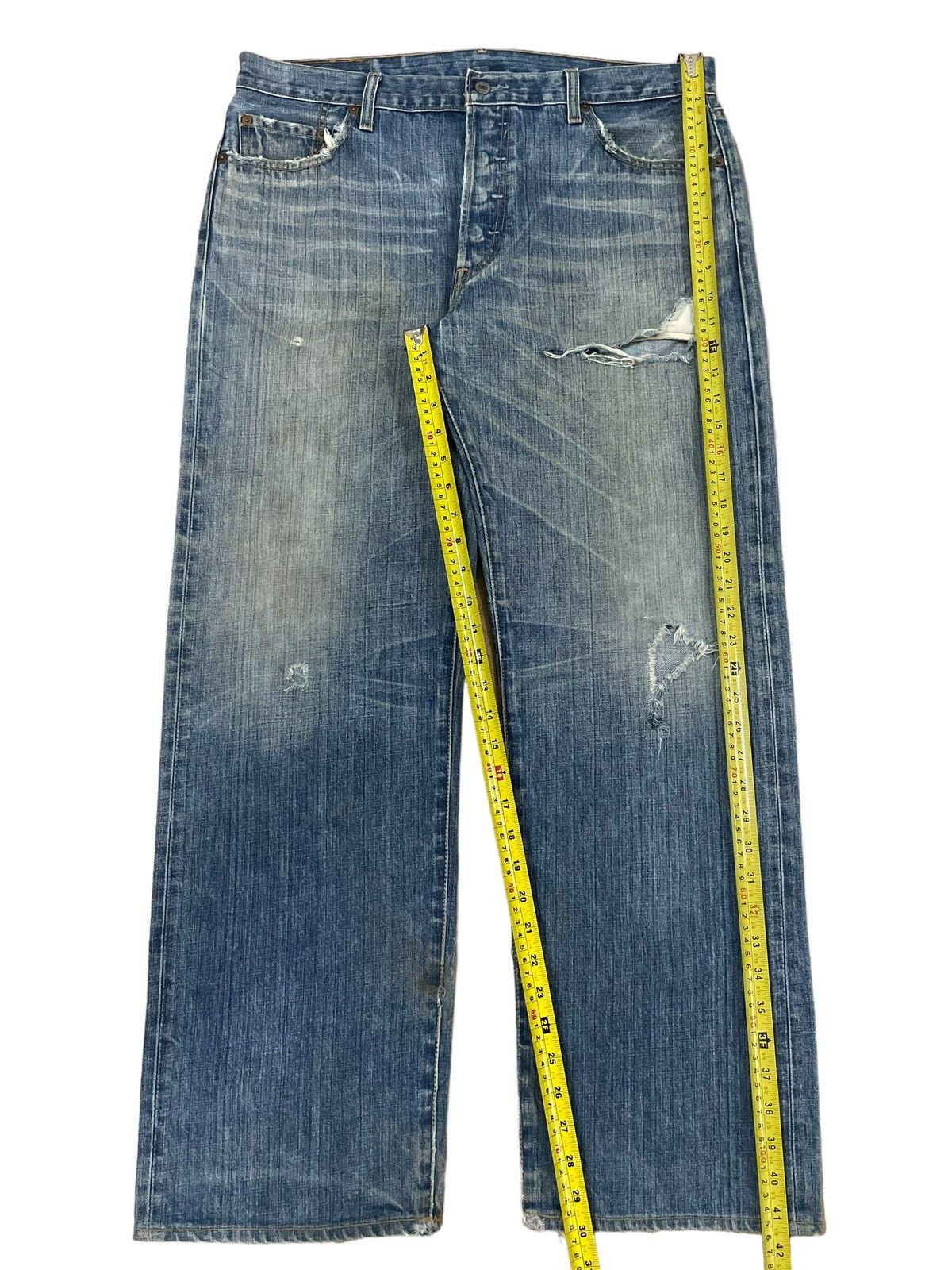 Levi's Vintage Clothing Vintage 90s Levi’s 501 Ripped Fade Wash Straight Loose Jeans Size US 36 / EU 52 - 19 Thumbnail