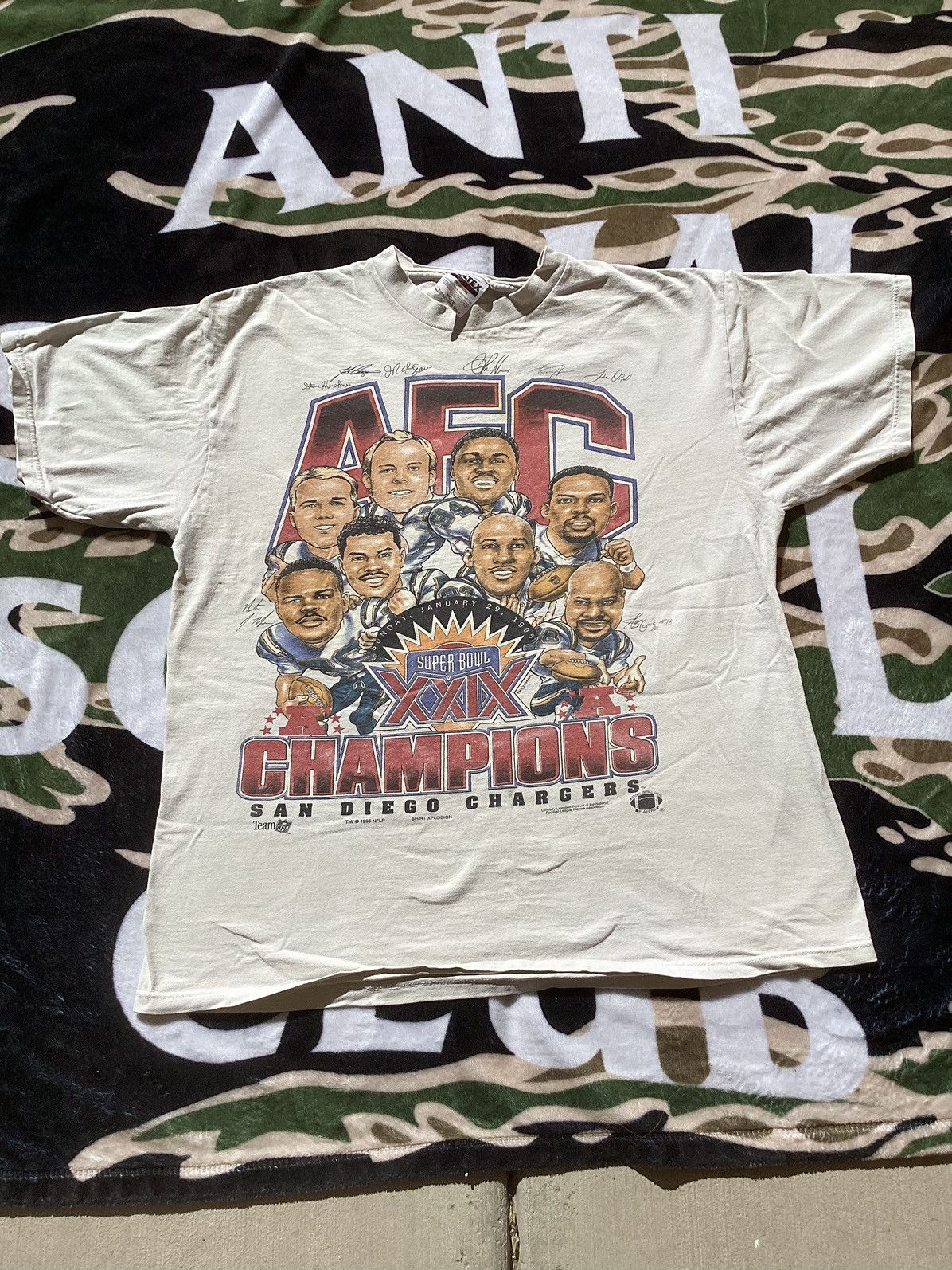 Vintage ‘95 AFC champions San Diego Chargers bobble head Tee