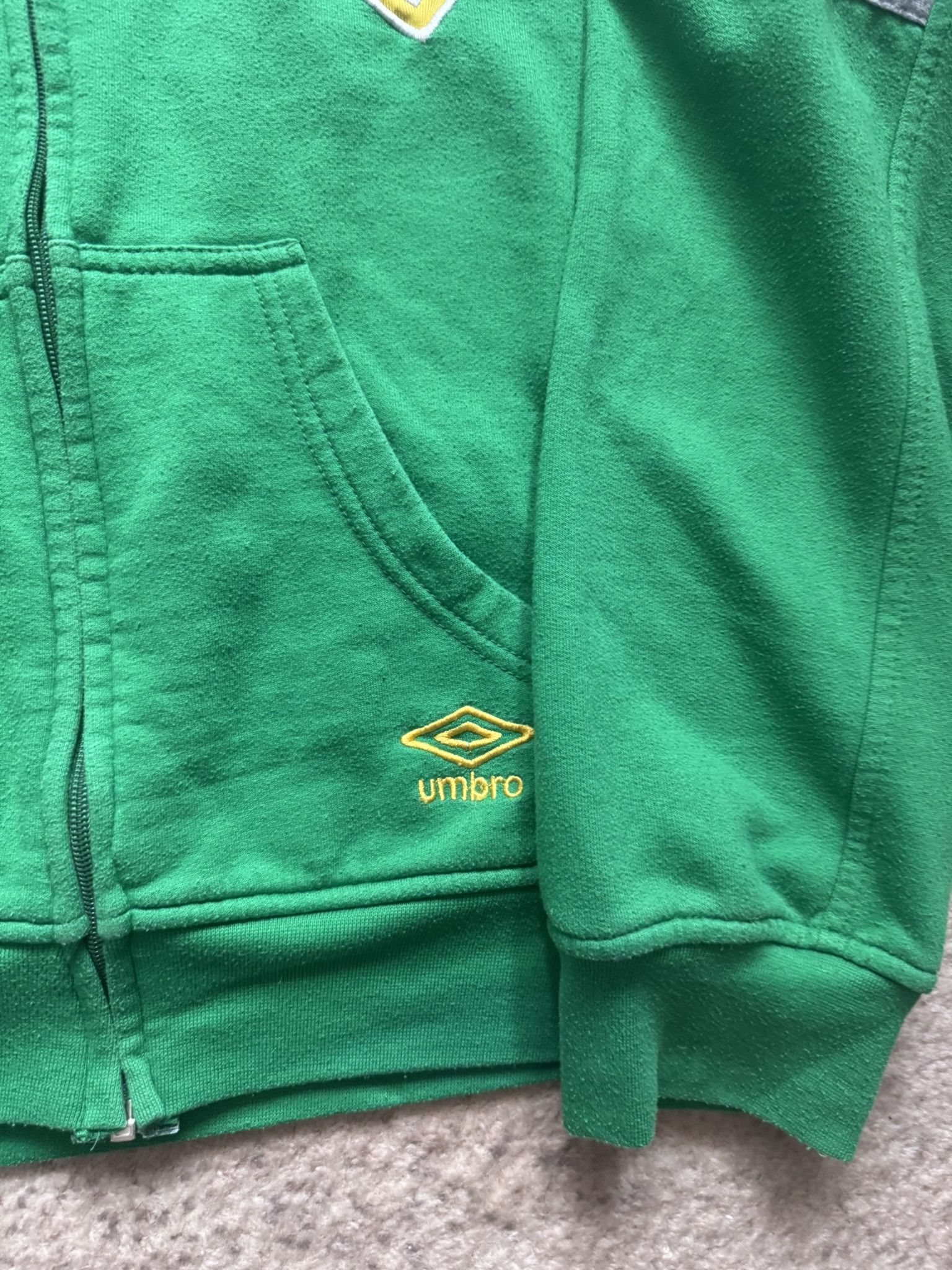 Umbro Umbro vintage brazil spellout favela zip L Size L / US 10 / IT 46 - 3 Thumbnail