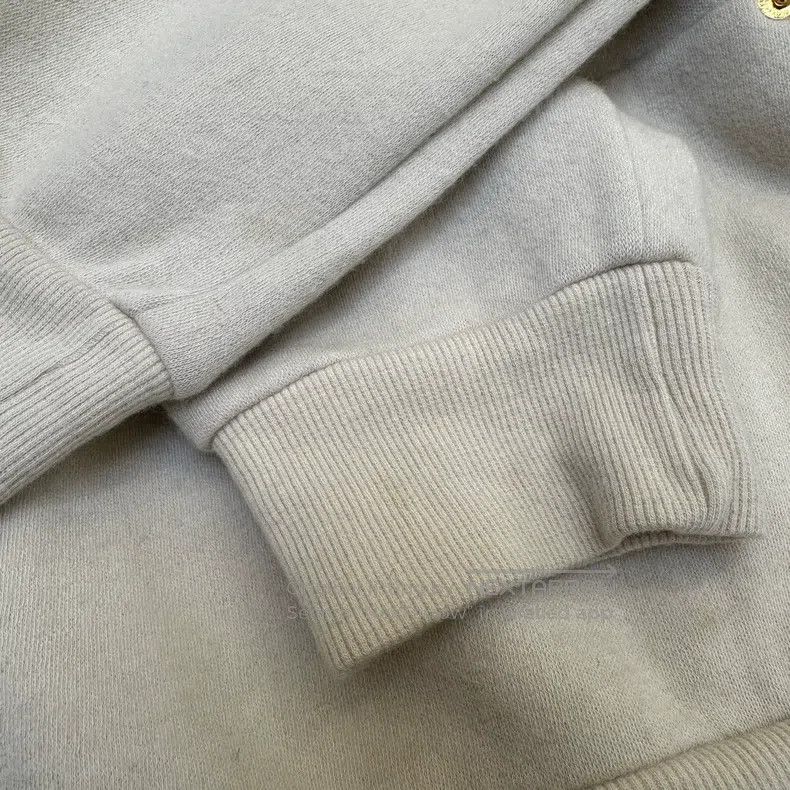 Louis Vuitton Louis Vuitton Pure cashmere LOVE sweater Size US M / EU 48-50 / 2 - 5 Thumbnail