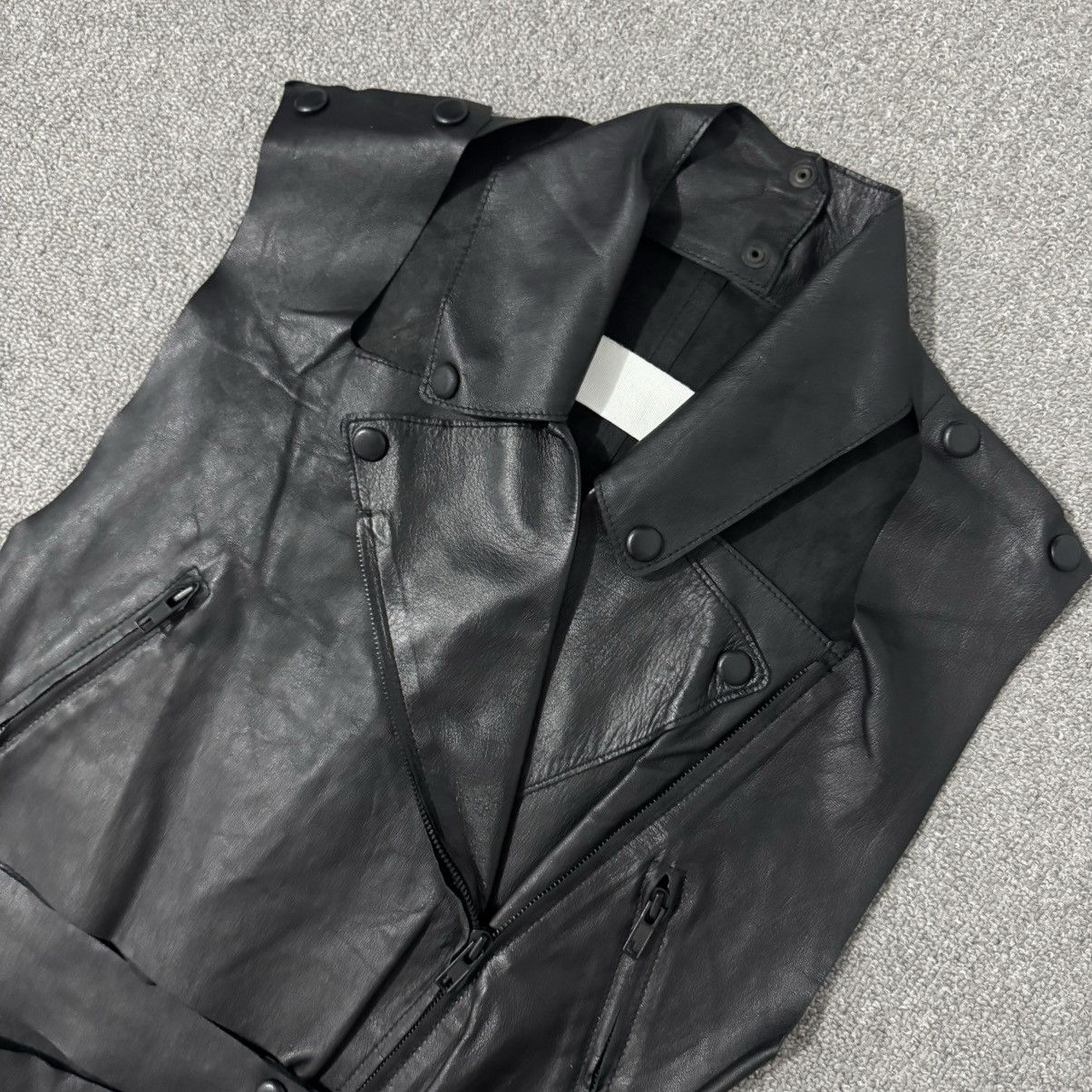 Maison Margiela Maison Margiela - Blank Tag - Reassembled Black Leather Size XS / US 0-2 / IT 36-38 - 2 Thumbnail