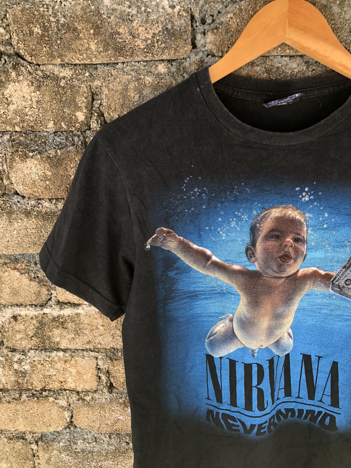 Band Tees × Nirvana × Vintage Vintage Bootleg Nirvana Nevermind Tshirt Size US S / EU 44-46 / 1 - 4 Thumbnail