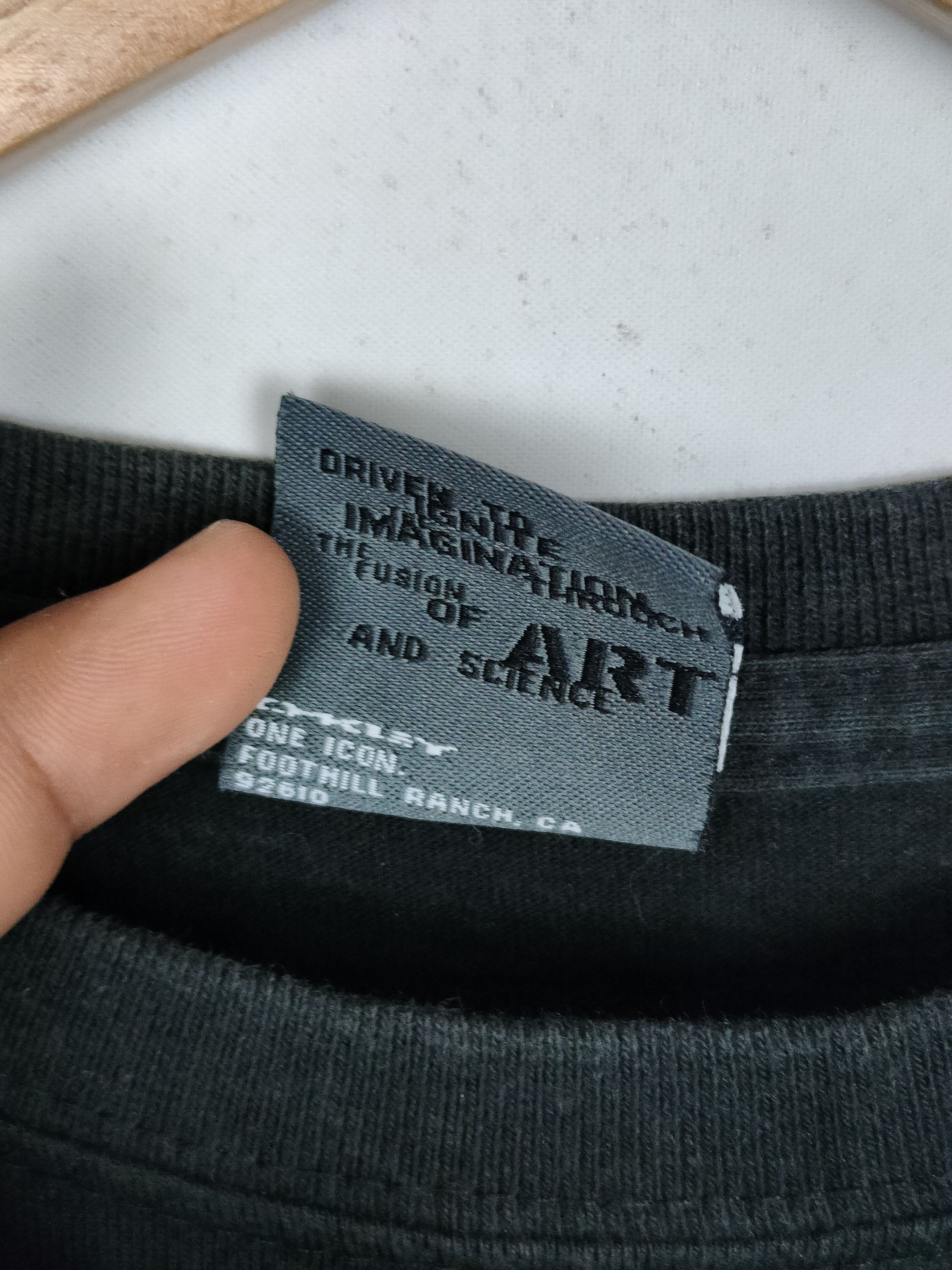 Oakley × Vintage Vintage Oakley Centre Logo Shirt Size US M / EU 48-50 / 2 - 4 Thumbnail