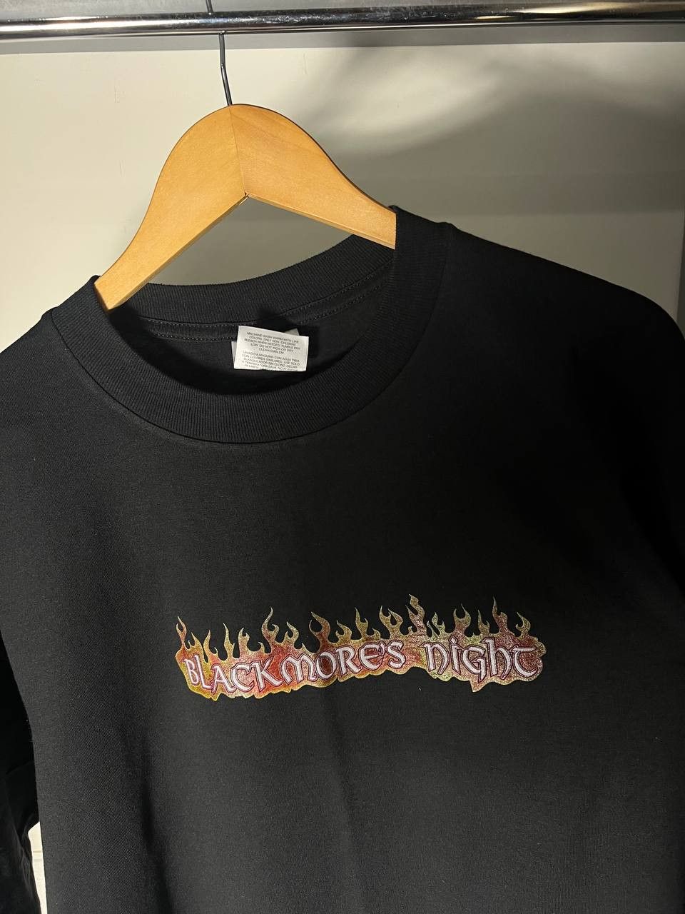 Band Tees VINTAGE FIRES AT MIDNIGHT WORLD TOUR ROCK T-SHIRT METAL 90s Size US XL / EU 56 / 4 - 6 Thumbnail