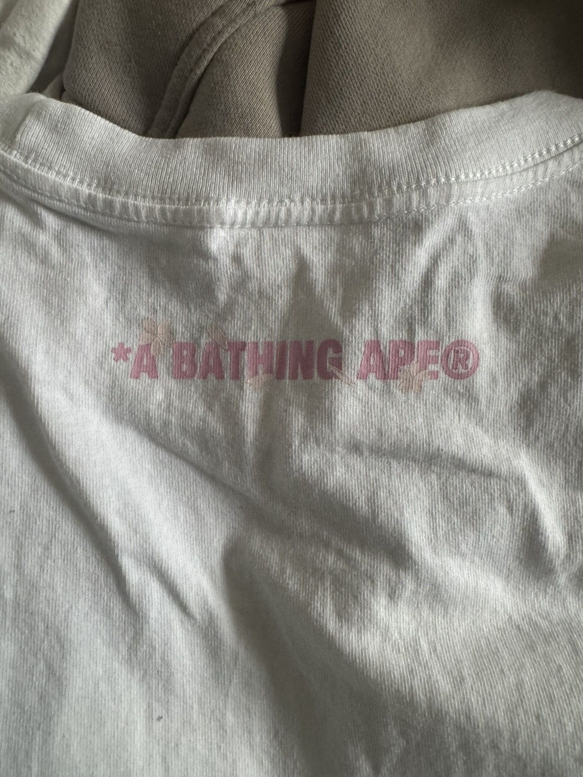 Bape Bape “Sakura” T-shirt Size M / US 6-8 / IT 42-44 - 3 Thumbnail