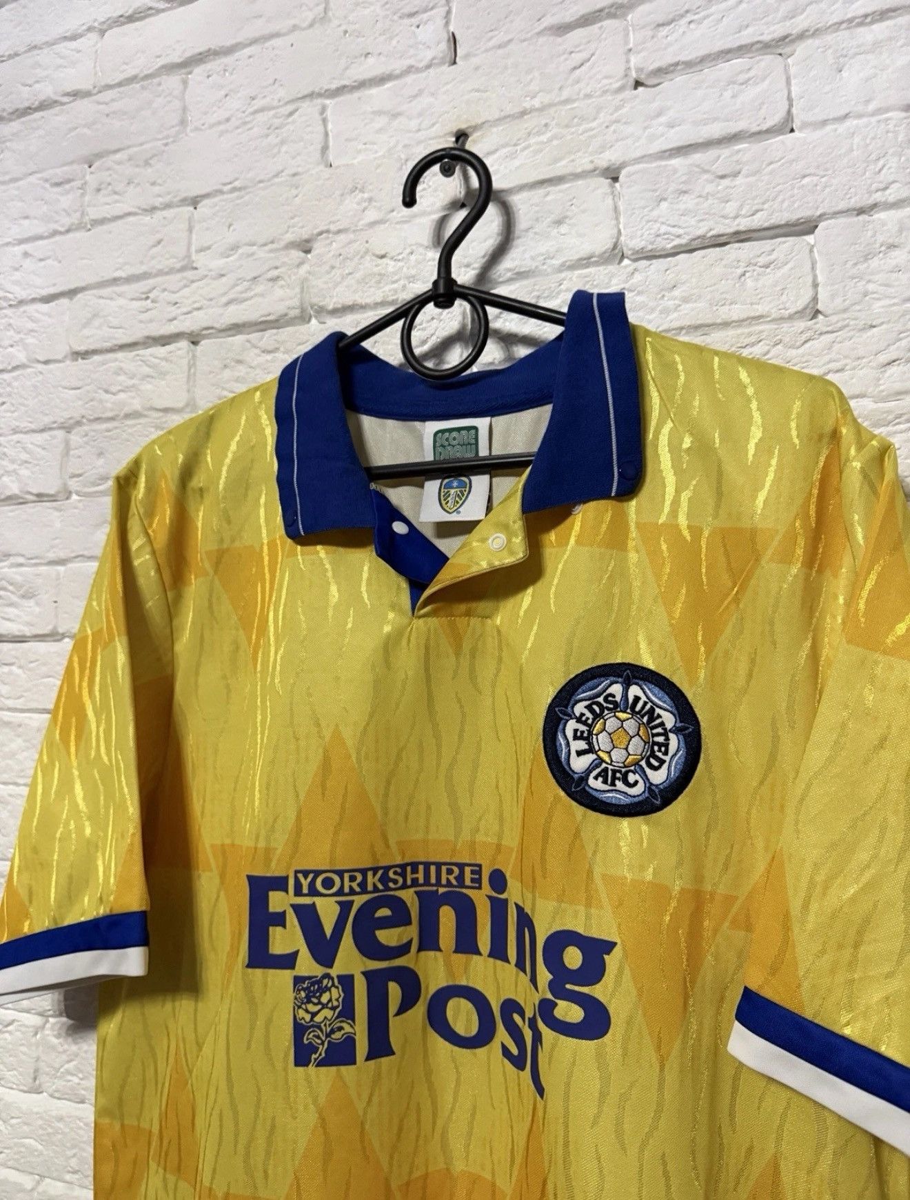 Other Leeds United Away Jersey Retro Football Shirt Score Draw Size US L / EU 52-54 / 3 - 2 Thumbnail