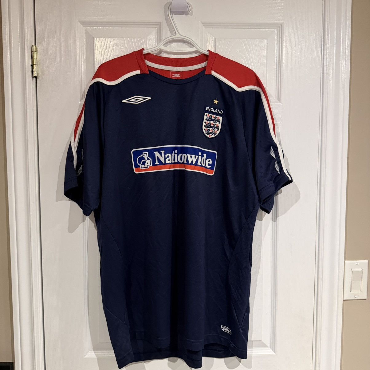 Umbro England umbro navy jersey Size US XXL / EU 58 / 5 - 2 Thumbnail
