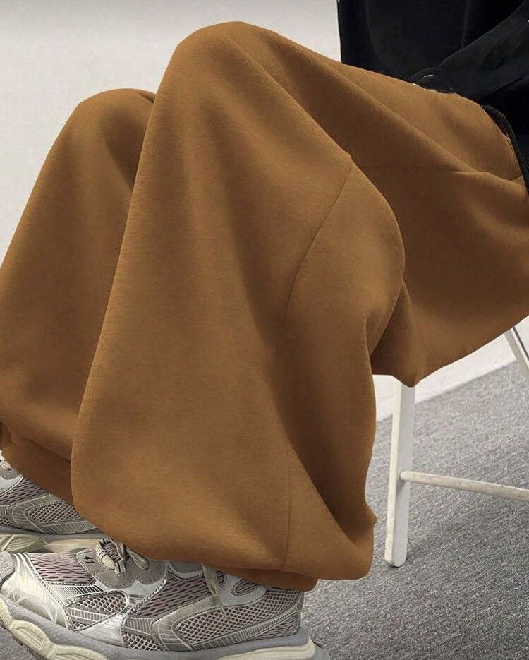 Japanese Brand Wide-Leg Baggy Fleece Sweatpants Oversized Joggers Size US 30 / EU 46 - 4 Thumbnail