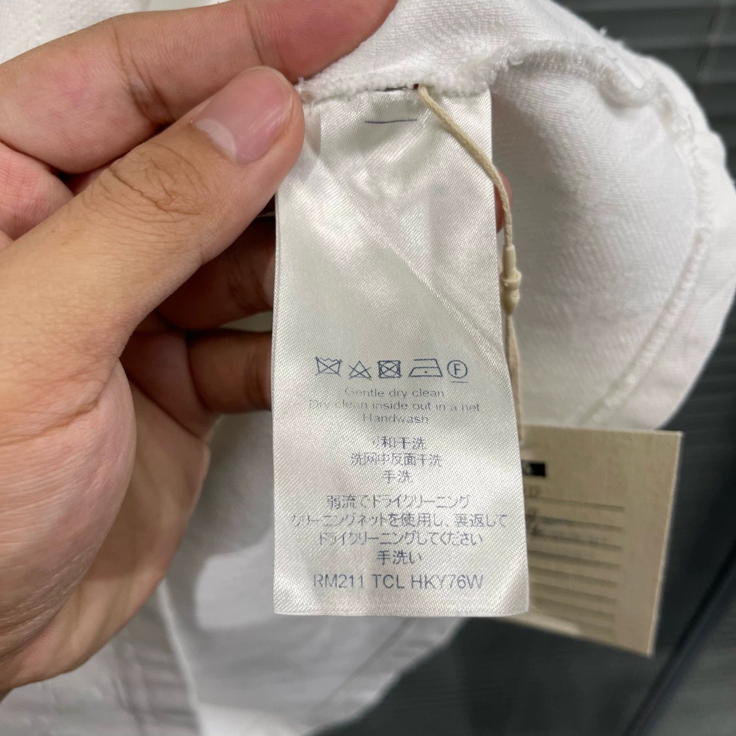 Louis Vuitton LV white monkey doll short sleeve S 98new no tag Size US S / EU 44-46 / 1 - 7 Thumbnail