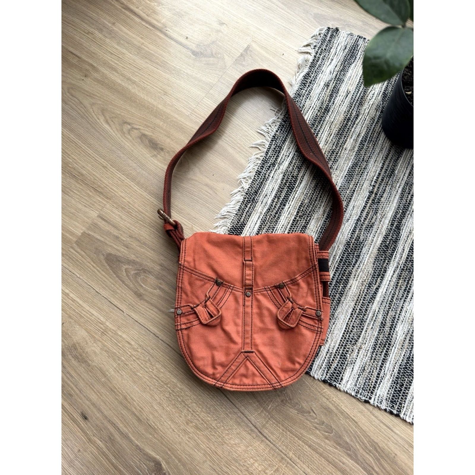Diesel VINTAGE DIESEL Shoulder Bag Unisex Adults Medium Coral Orange 90s Y2K Avant Garde Crossbody Bag Size ONE SIZE - 3 Thumbnail