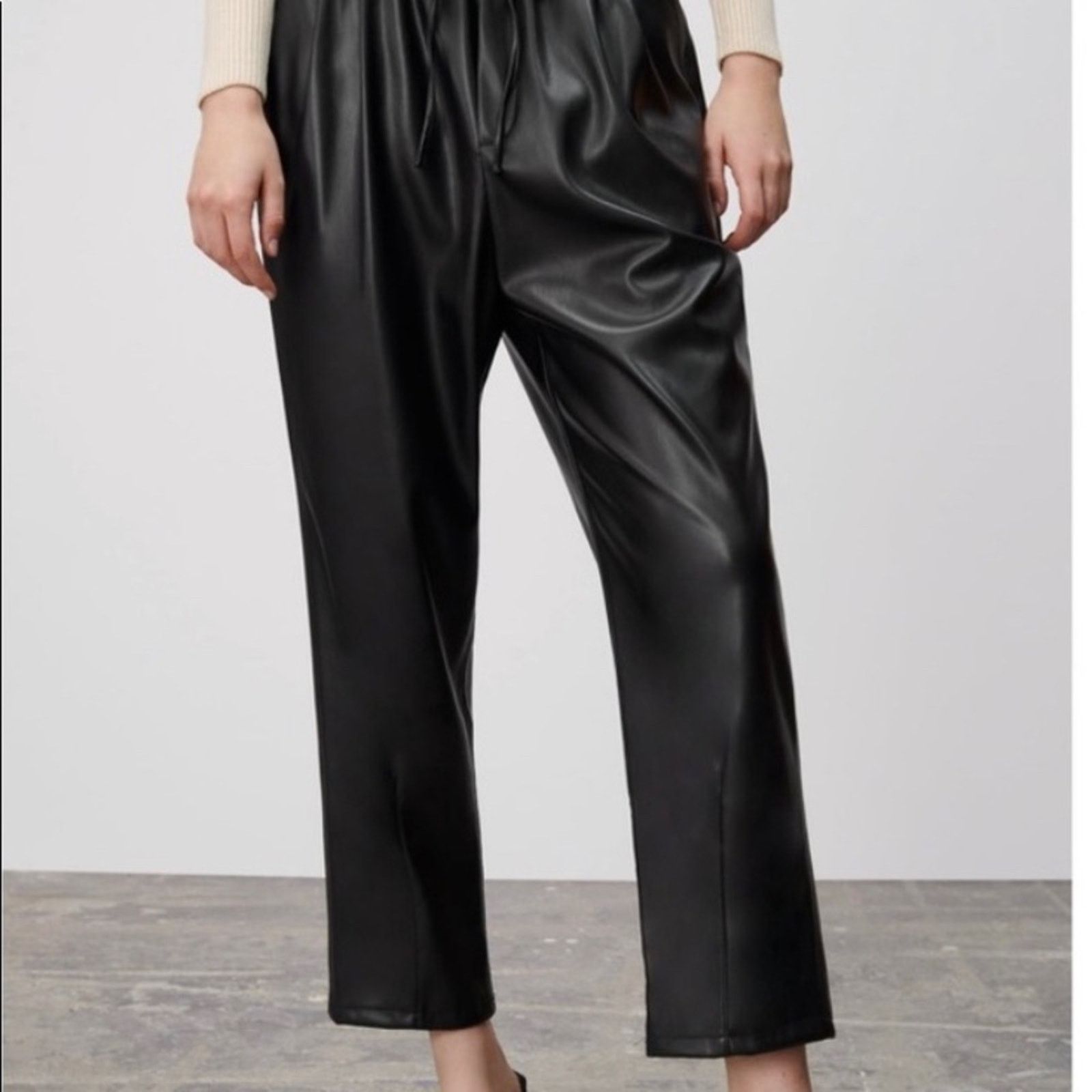Zara Zara Blogger Favorite Faux Leather weekend pants Size 42" / US 20 - 4 Thumbnail