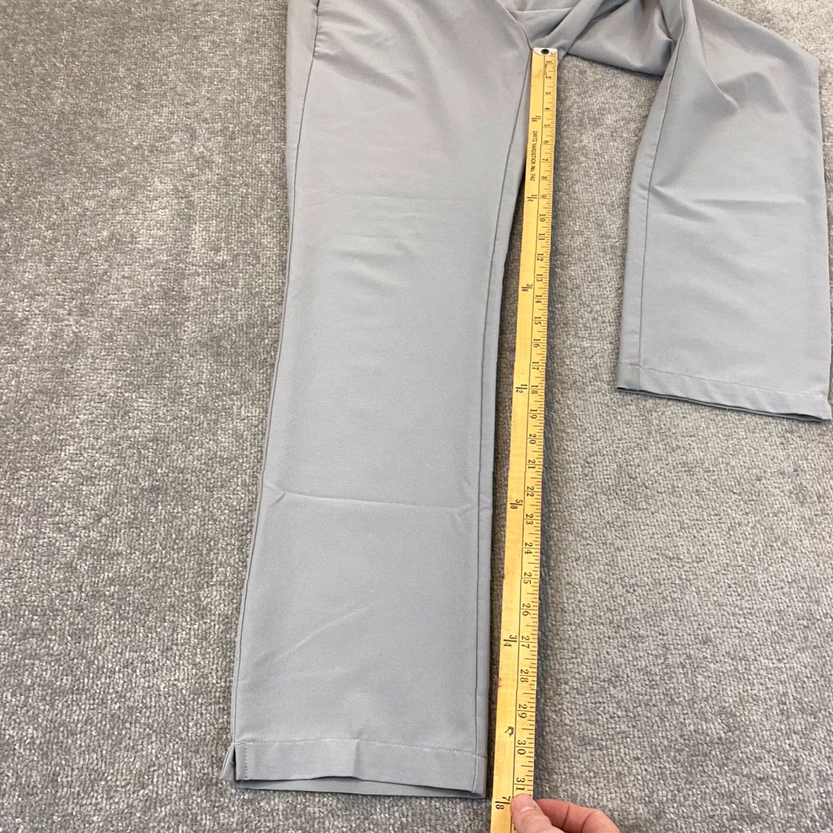 Adidas Adidas Pants Mens 32x32 Straight Leg Gray Performance Golf Logo Waist Pocket Design Adjustable 5-Pocket Khakis 32 Inseam Size Regular Mens Size US 32 / EU 48 - 4 Thumbnail