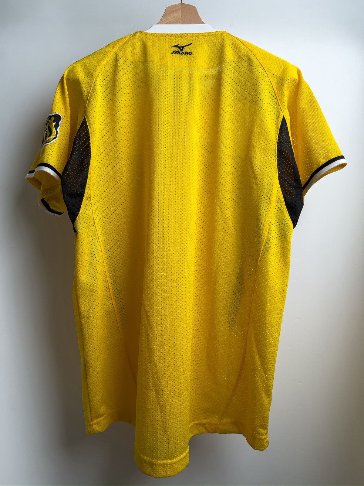 Mizuno Mizuno Hanshin Tigers 2012-2015 Jersey Size US M / EU 48-50 / 2 - 2 Thumbnail