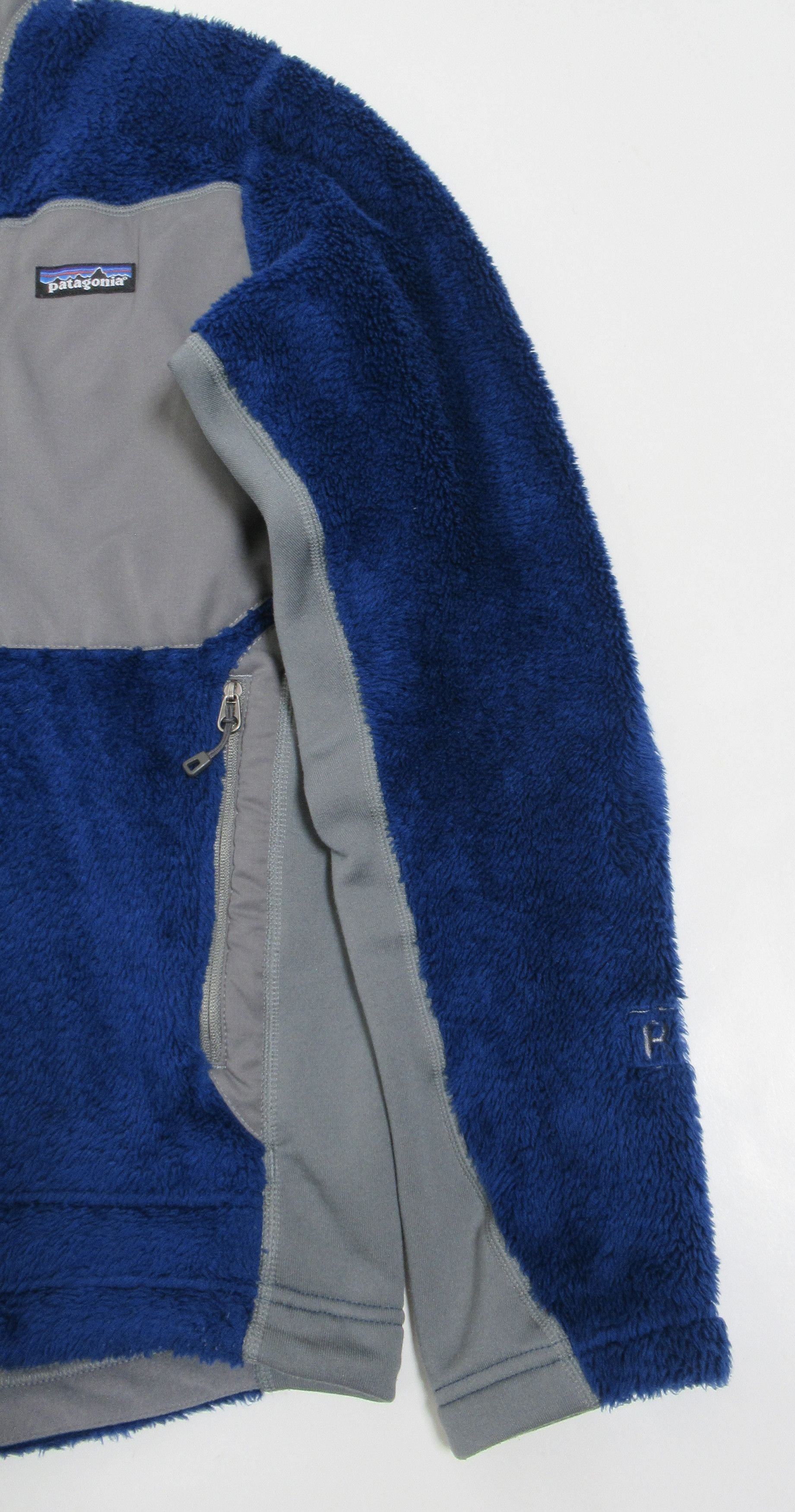 Patagonia Patagonia R3® Hi-Loft Jacket Channel Blue CHB 25700F0 Size M Size US M / EU 48-50 / 2 - 5 Thumbnail