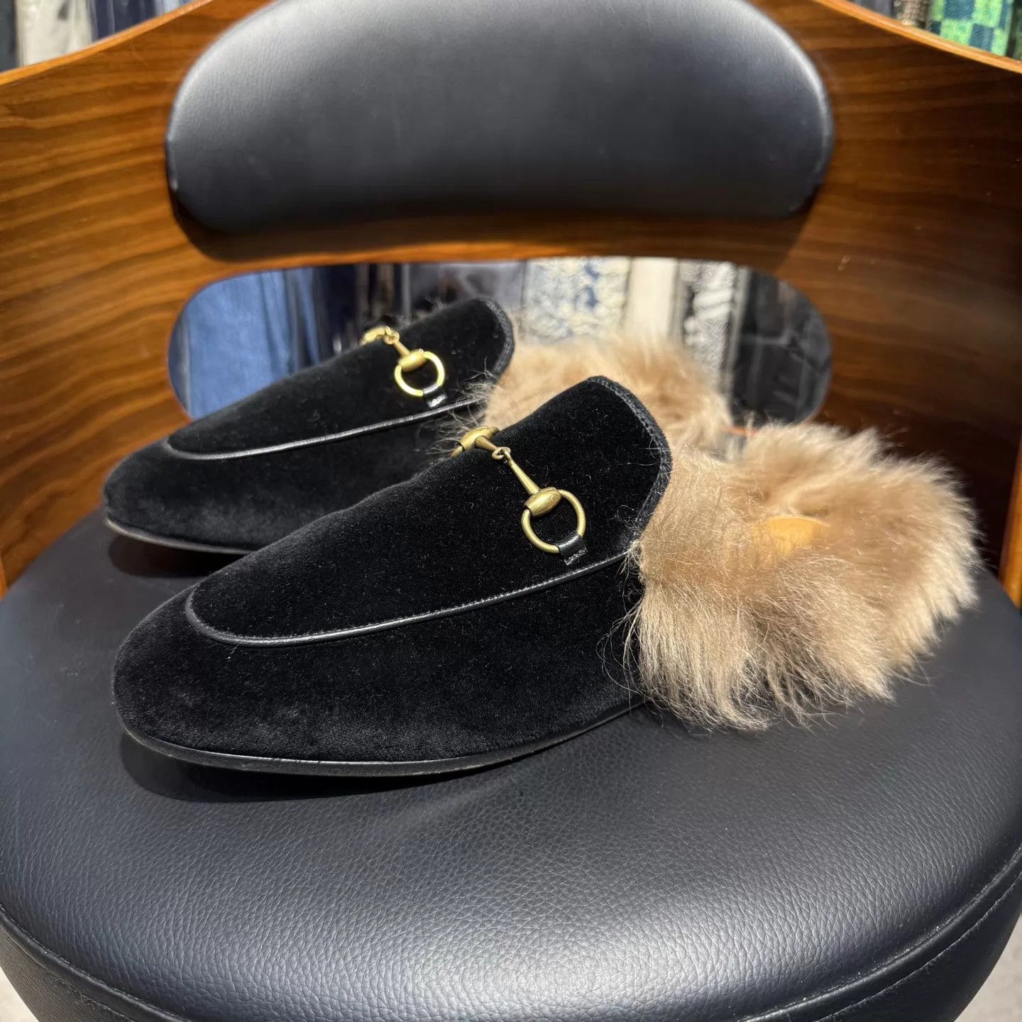 Gucci Gucci Black Velvet Gold HB Fur Slippers 39 99New Size US 8.5 / IT 38.5 - 1 Thumbnail