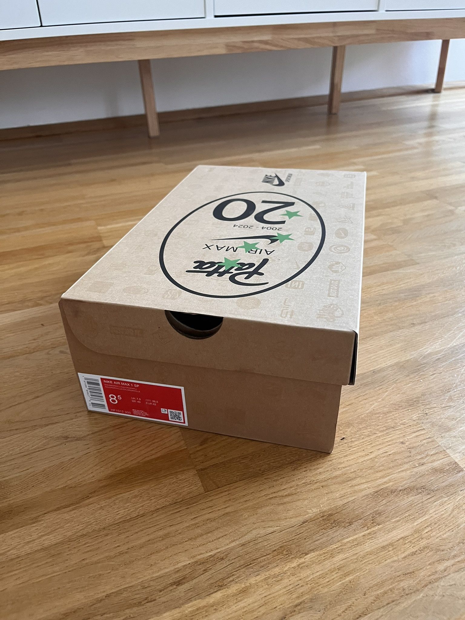 Nike Nike Air Max 1 x Patta 20th Anniversary Chlorophyll US8.5 Size US 8.5 / EU 41-42 - 7 Thumbnail
