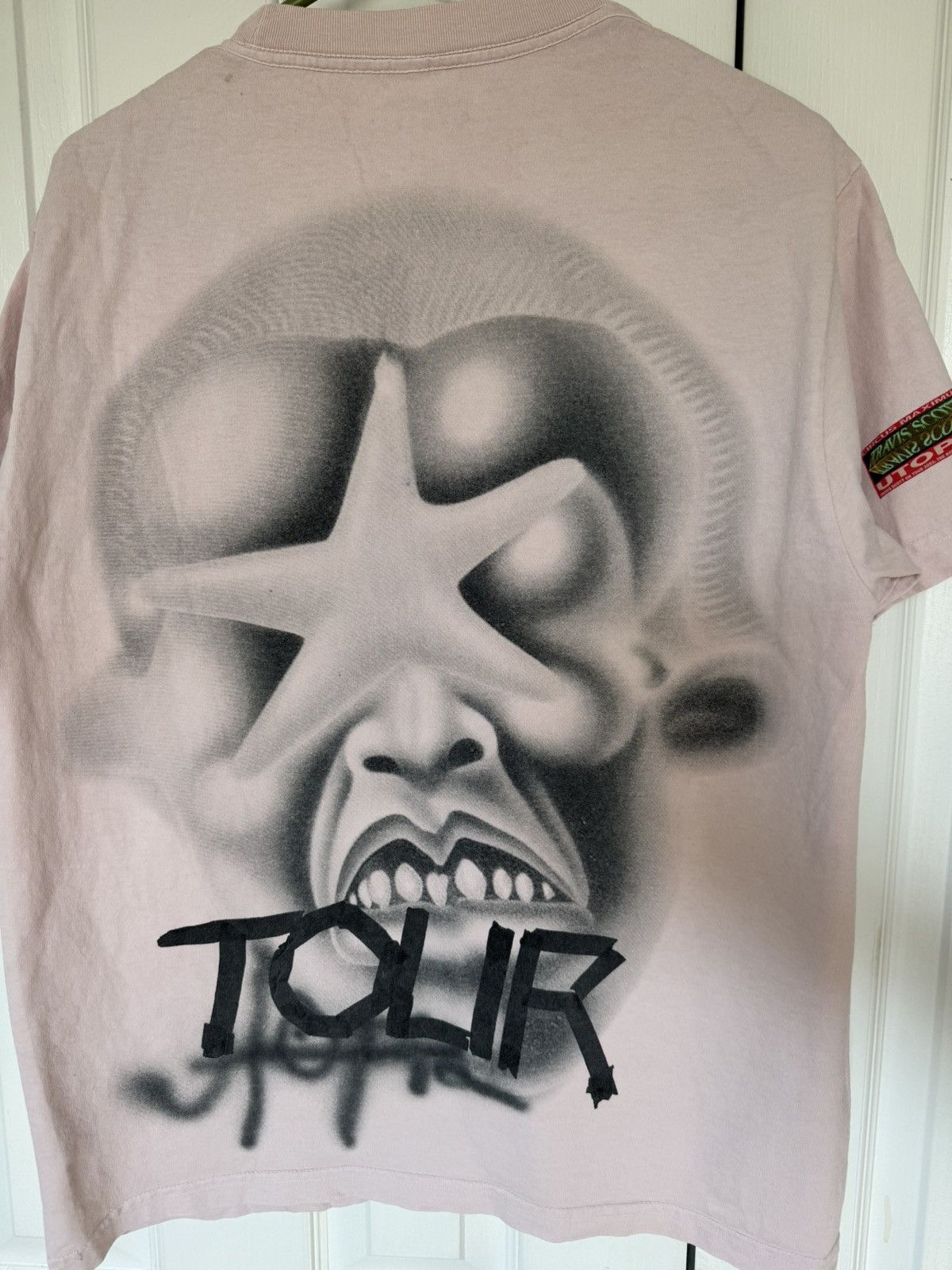 Travis Scott Pink Utopia Tour Merch Tee Size US M / EU 48-50 / 2 - 5 Thumbnail