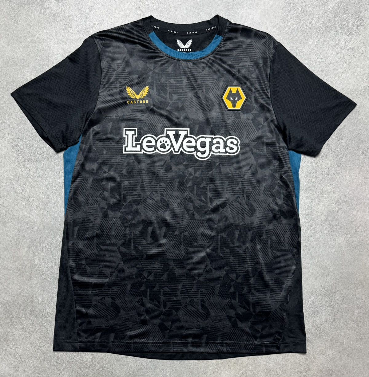 Castore Wolverhampton Wanderers FC 2023 2024 Shirt Jersey Castore Size US L / EU 52-54 / 3 - 1 Thumbnail